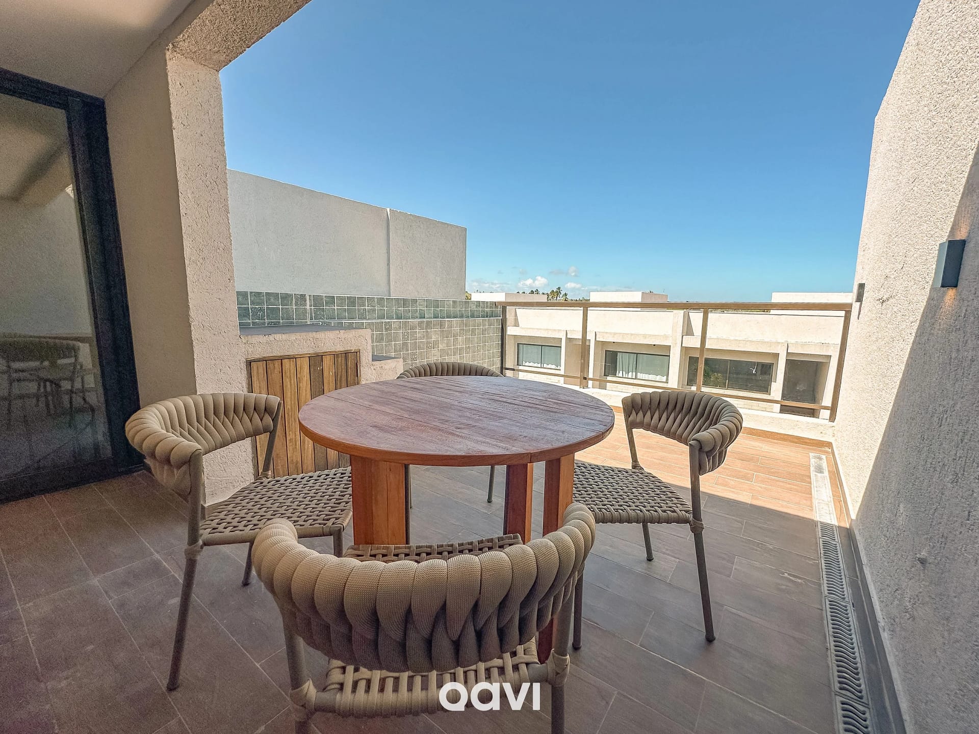 Fachada / Terraza — Apartamento com Piscina Manah VB Milagres by Qavi