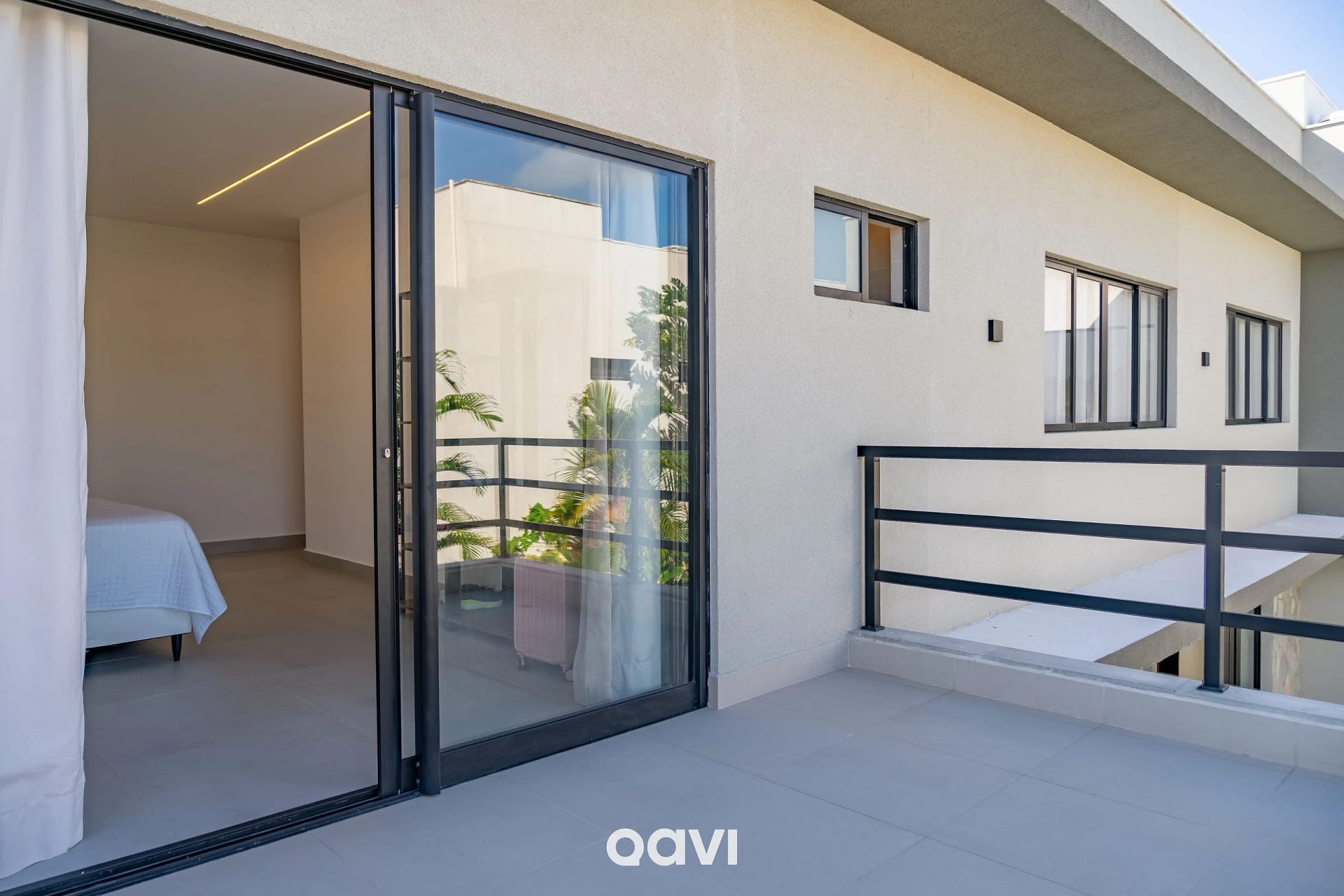 Balcony / Terrace — Casa Luxo com Piscina e Jacuzzi em Gostoso by Qavi