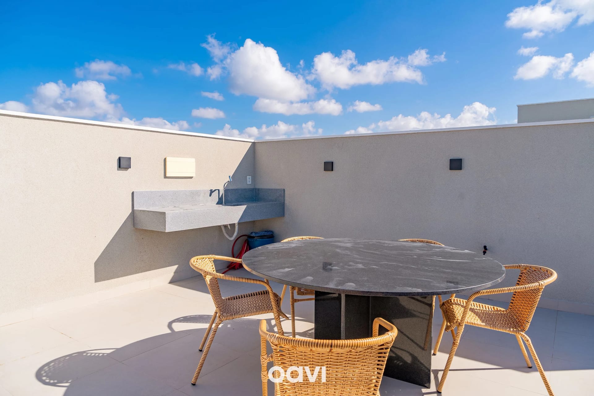 Balcony / Terrace — Casa Luxo com Piscina e Jacuzzi em Gostoso by Qavi