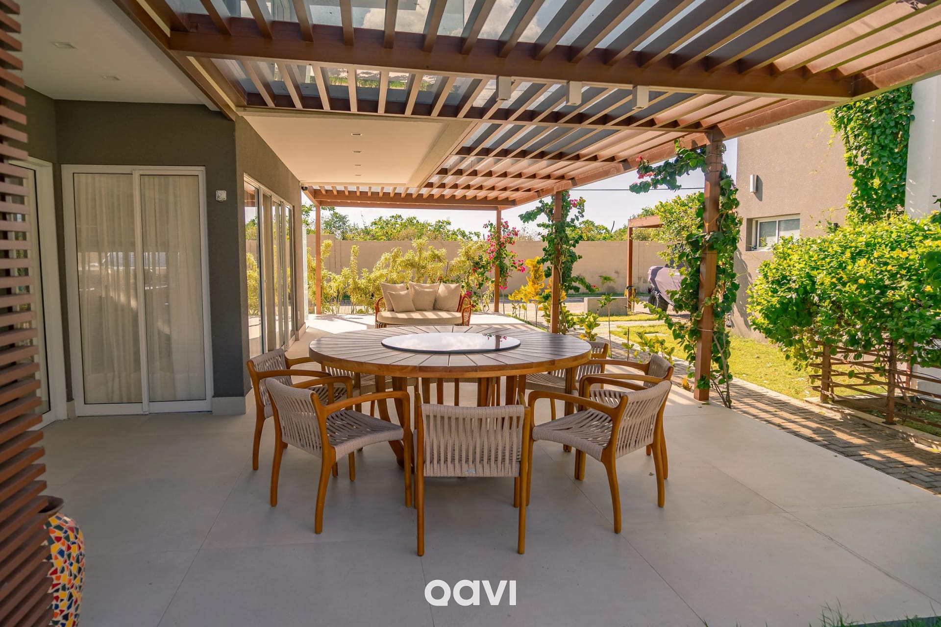 Seating area — Casa com Piscina em Condomínio em Gostoso by Qavi