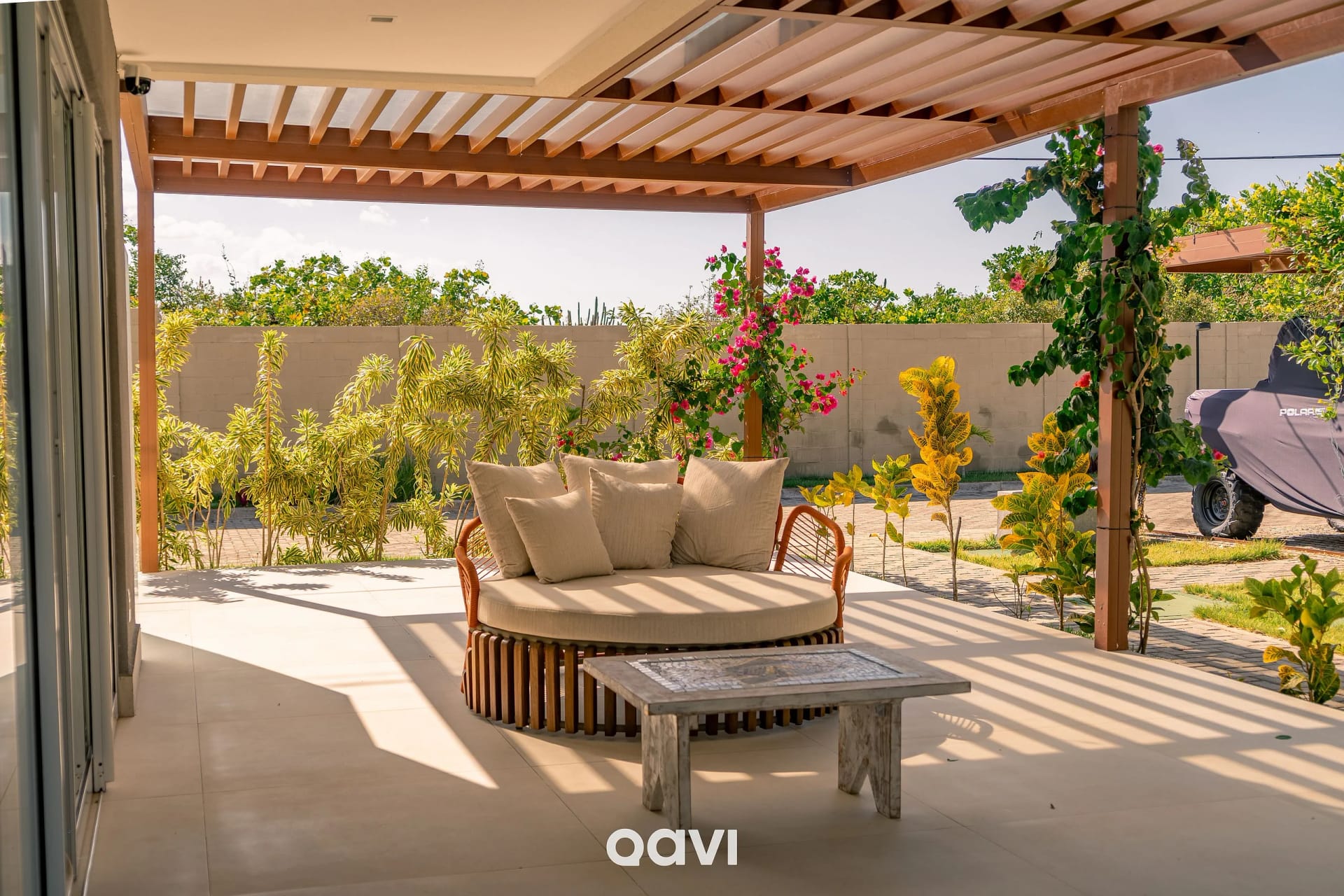 Seating area — Casa com Piscina em Condomínio em Gostoso by Qavi