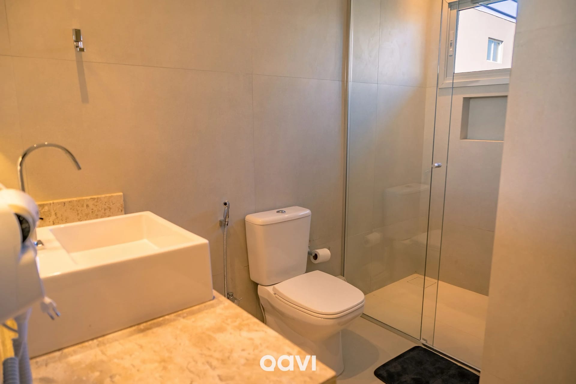 Toilet — Casa com Piscina em Condomínio em Gostoso by Qavi