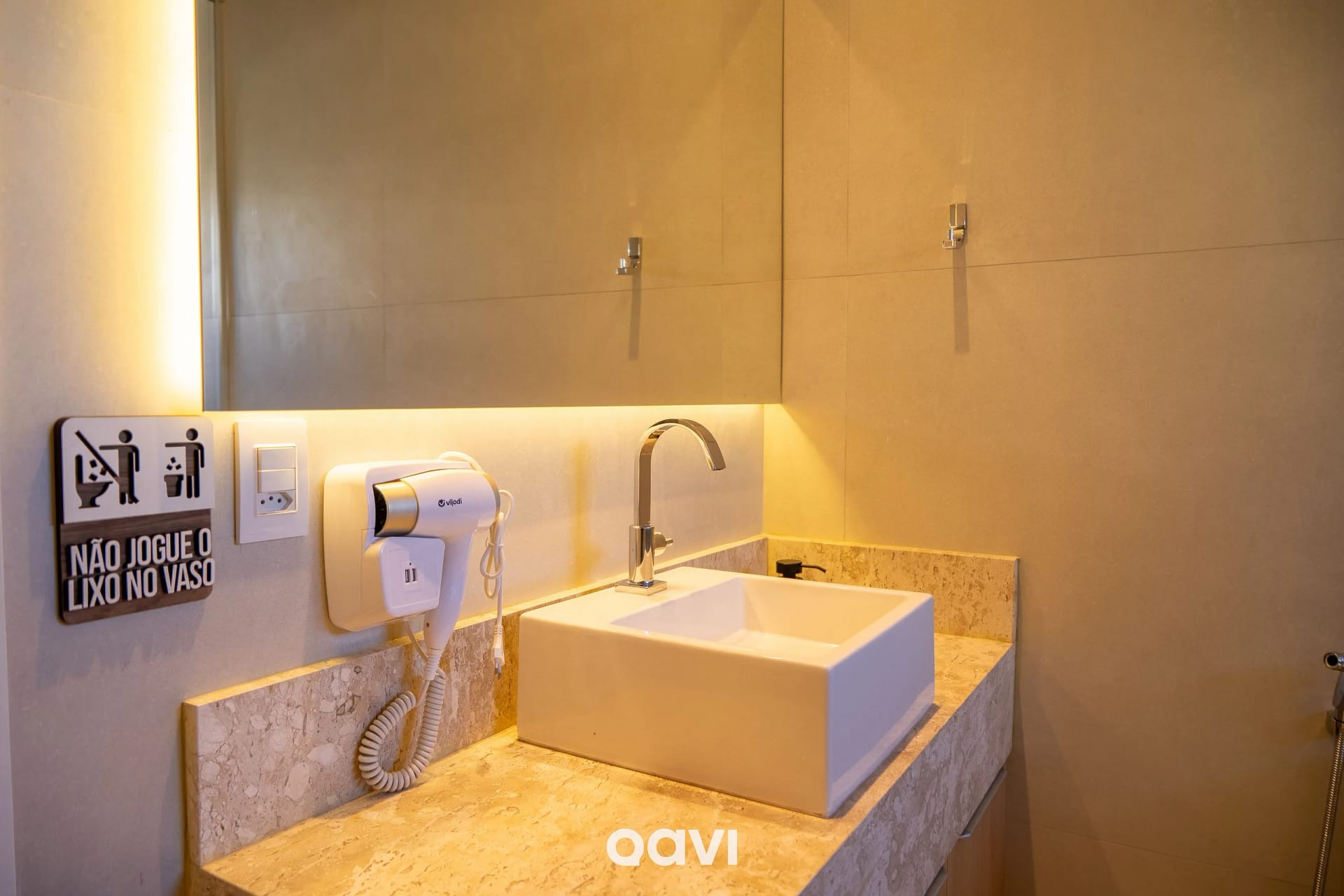 Toilet — Casa com Piscina em Condomínio em Gostoso by Qavi