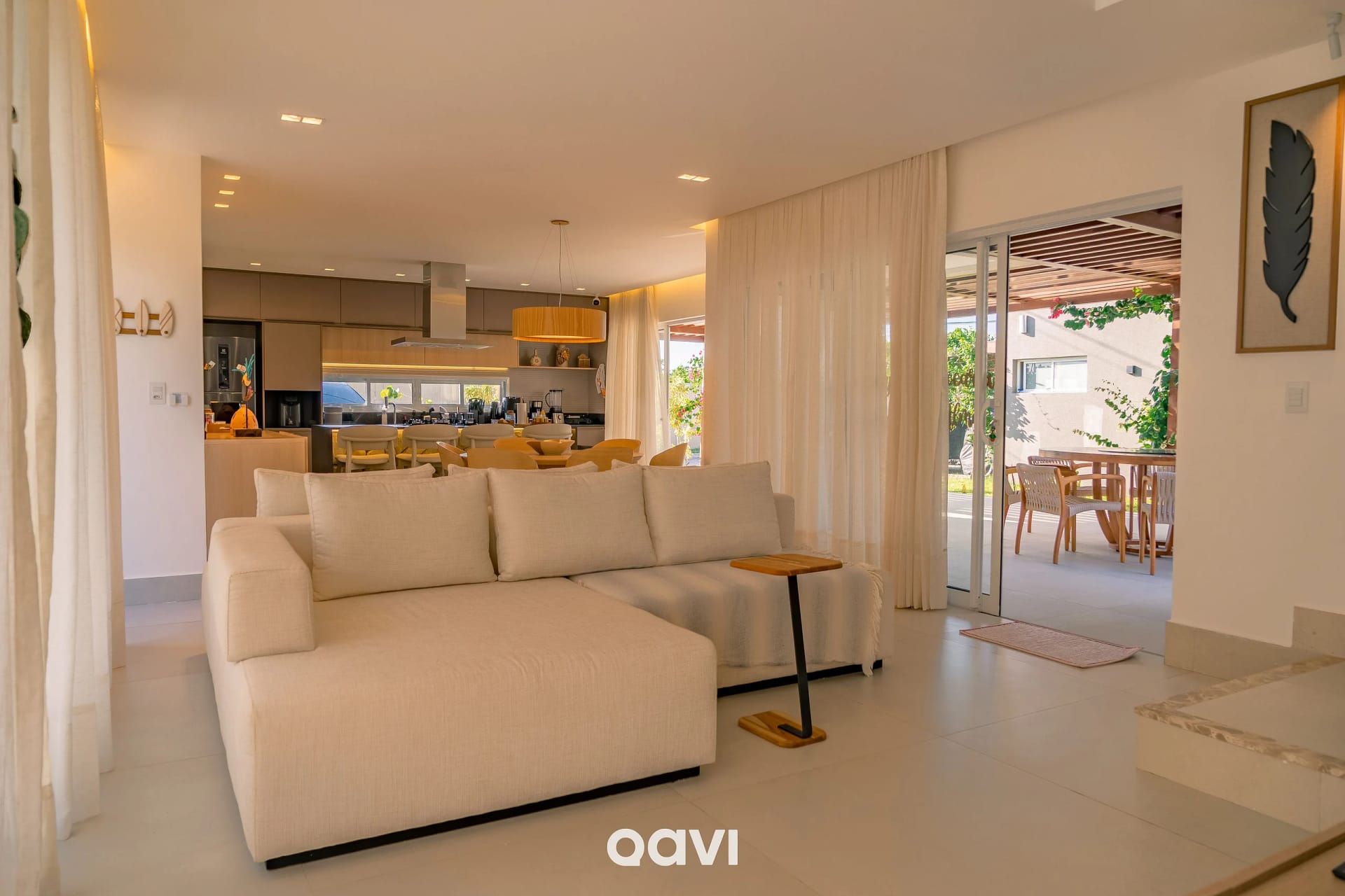 Living Room — Casa com Piscina em Condomínio em Gostoso by Qavi