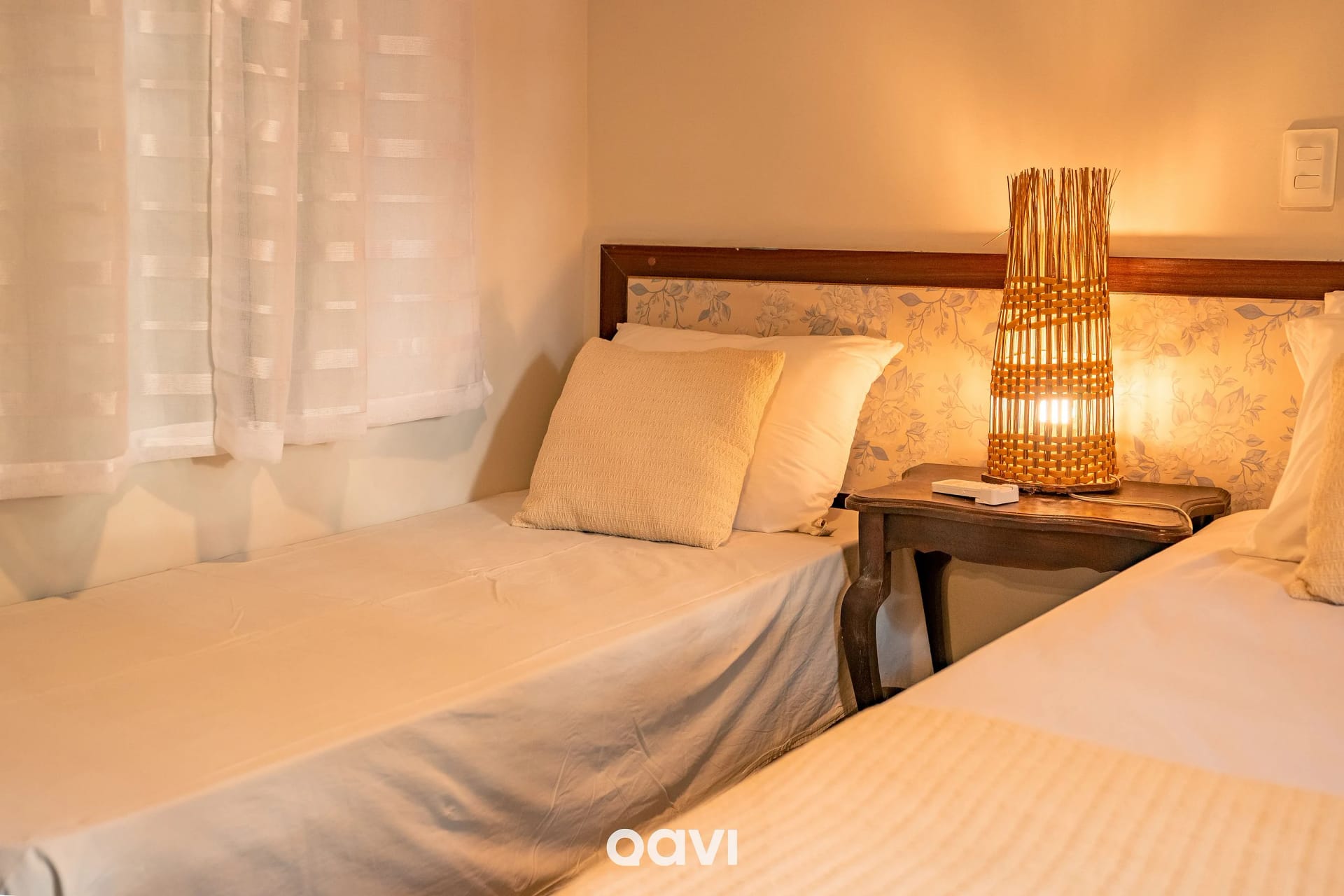 Quarto — Suíte Triplo Standard Almarina Pipa by QAVI