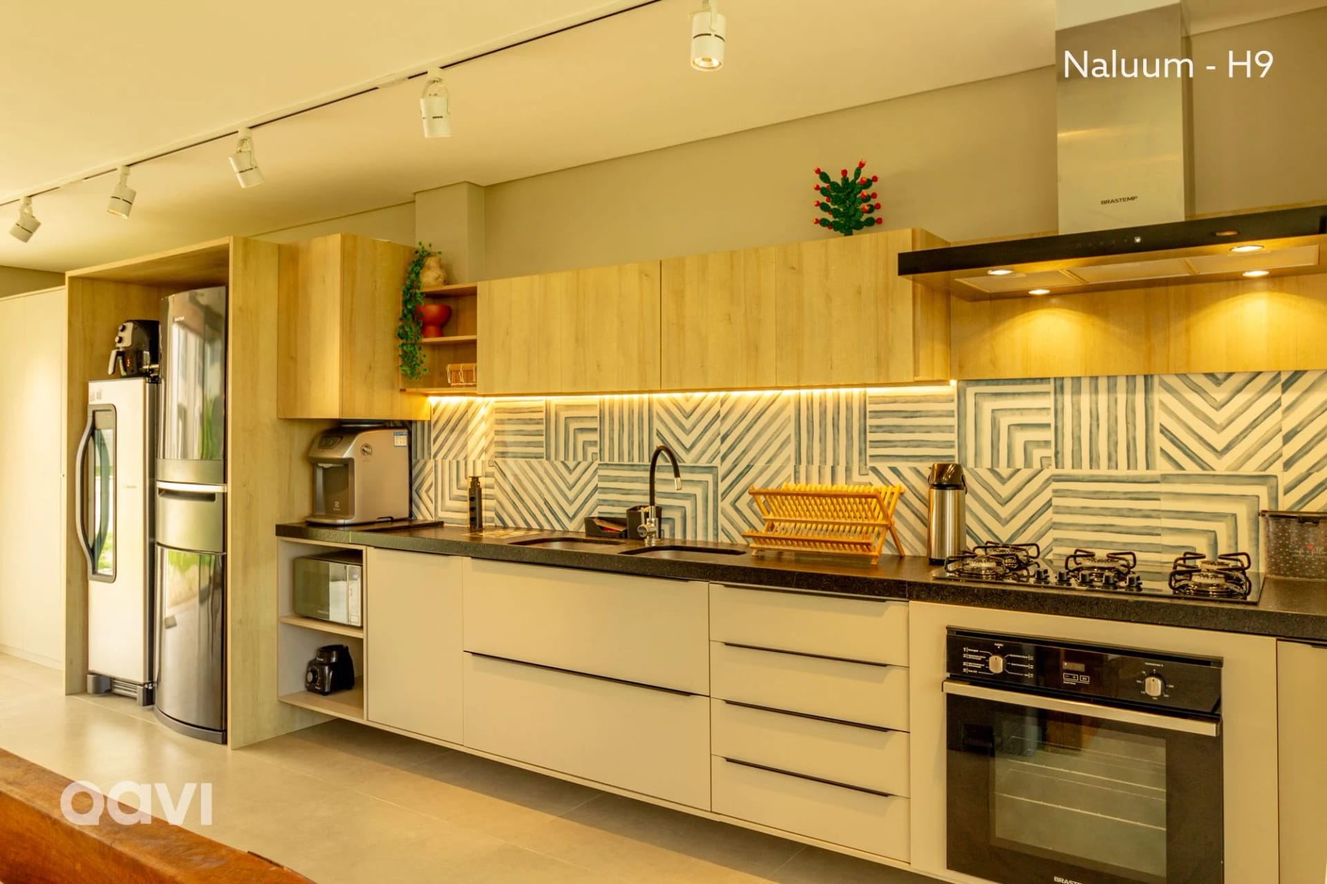 Kitchen or kitchenette — Casa Anamá em condomínio Naluum by Qavi
