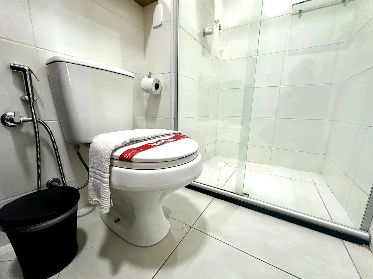 Toilet — Studio no Edifício Time em Maceió by Qavi
