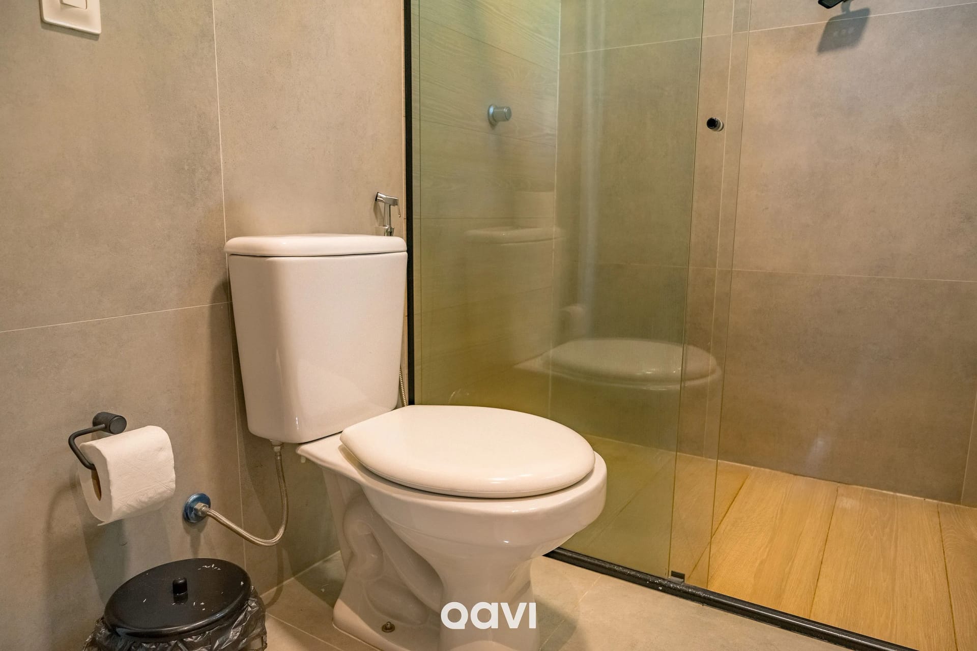 Bathroom — Casa com Piscina Privativa no Condomínio Maxlife10 - By Qavi