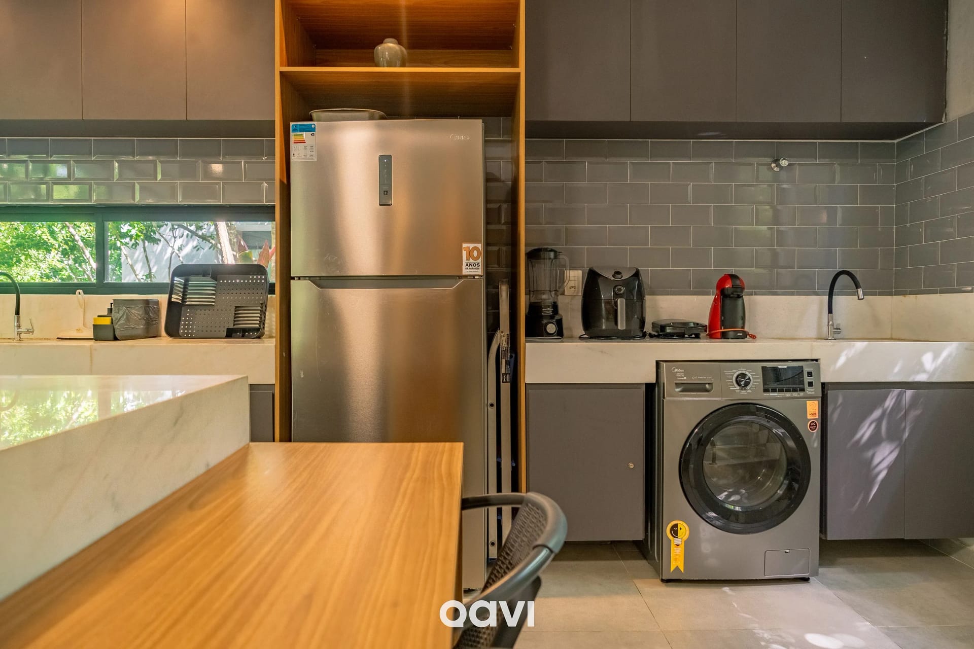 Kitchen or kitchenette — Casa com Piscina Privativa no Condomínio Maxlife10 - By Qavi