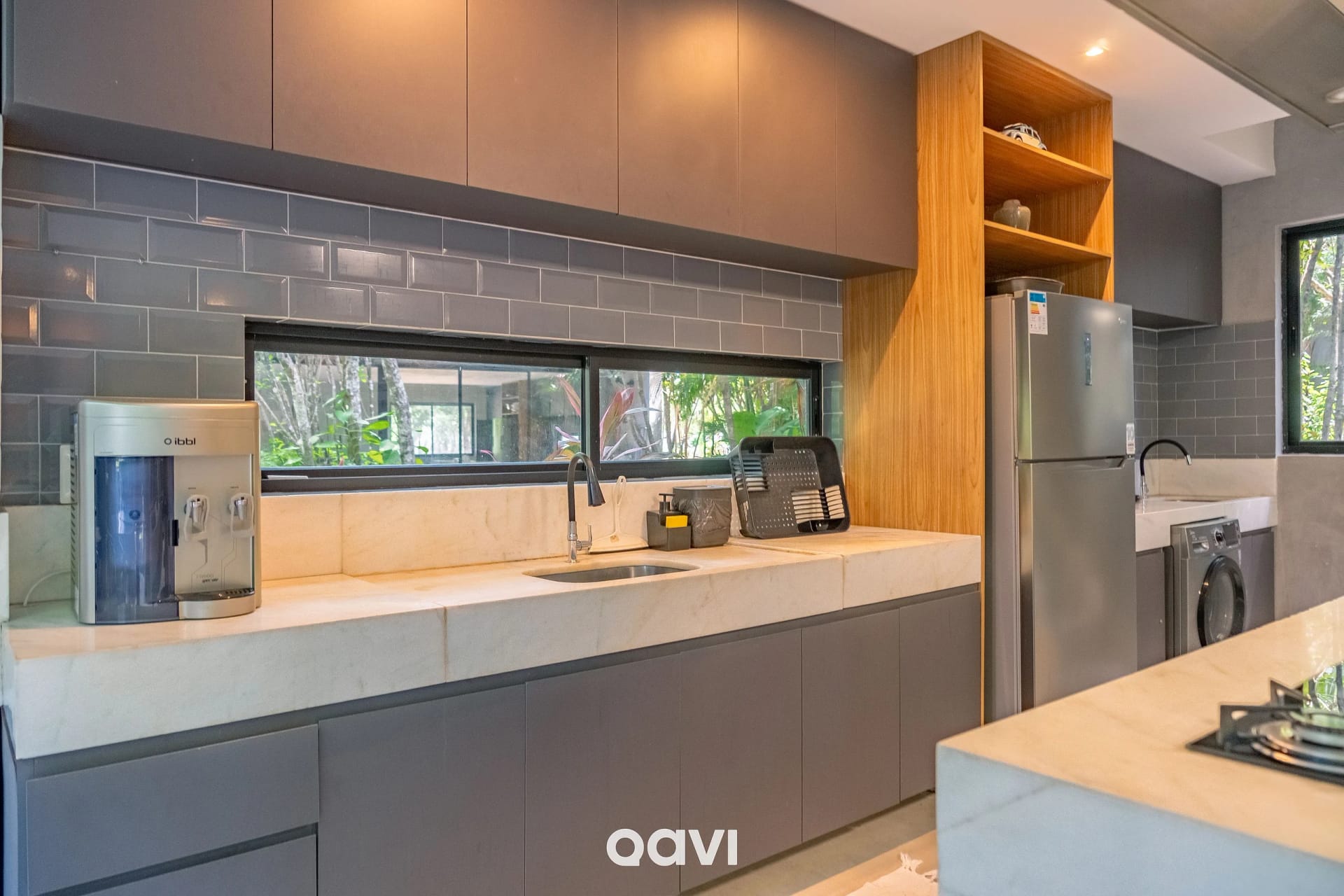 Kitchen or kitchenette — Casa com Piscina Privativa no Condomínio Maxlife10 - By Qavi