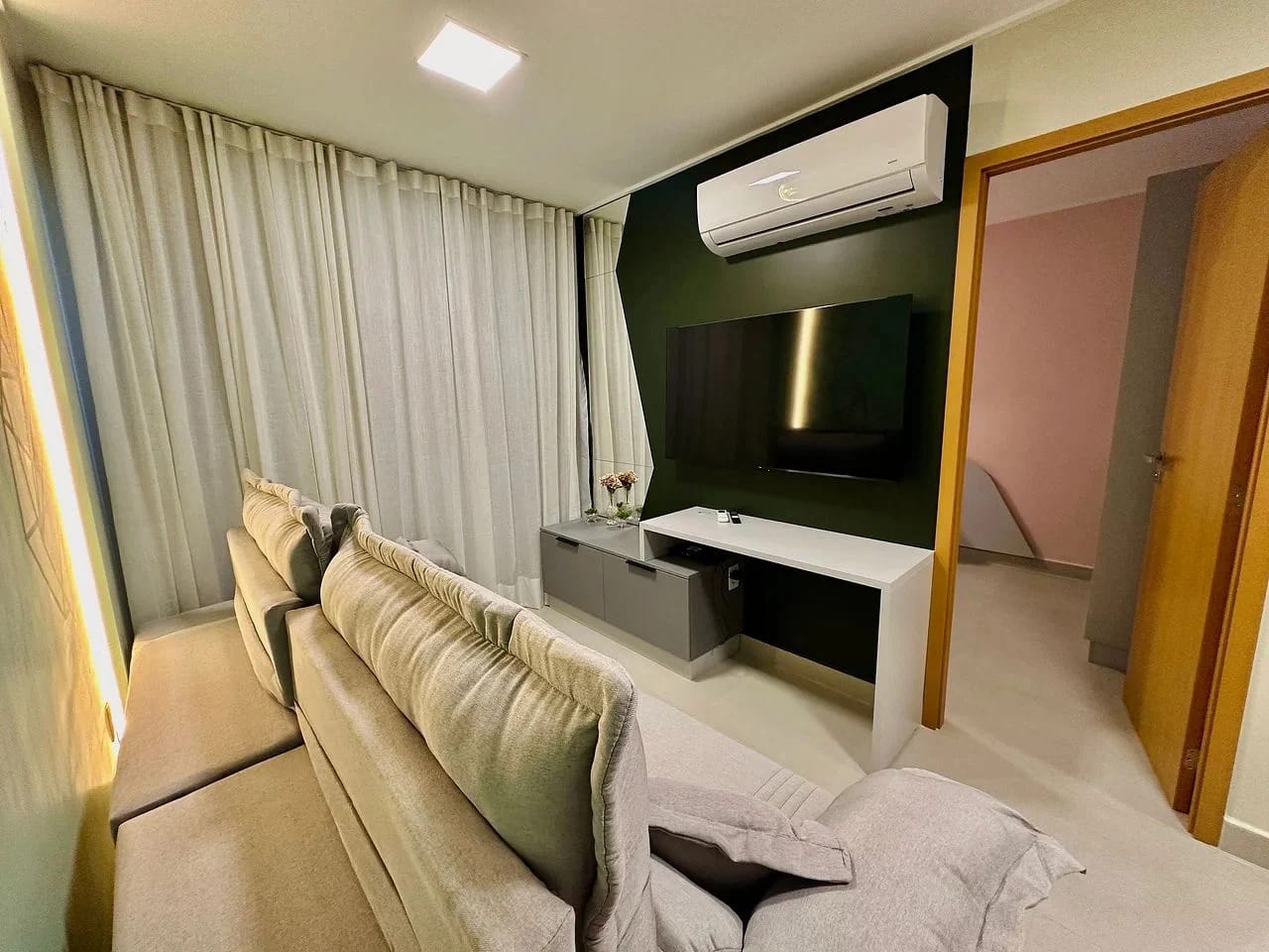 Living Room — Apartamento Studio Design Maceió by Qavi