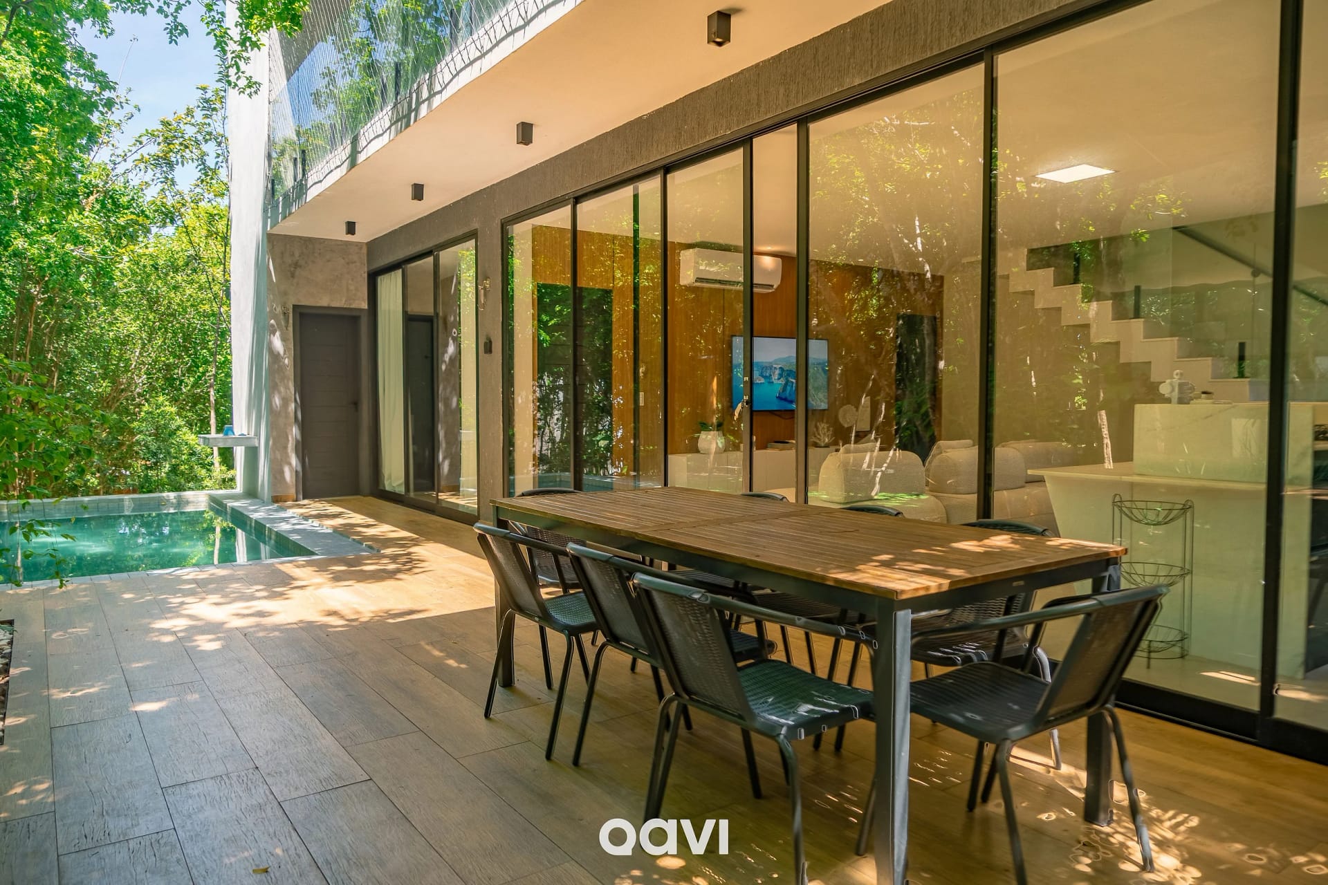 Varanda / Terraço — Casa luxuosa em condomínio Maxlife09 - By Qavi