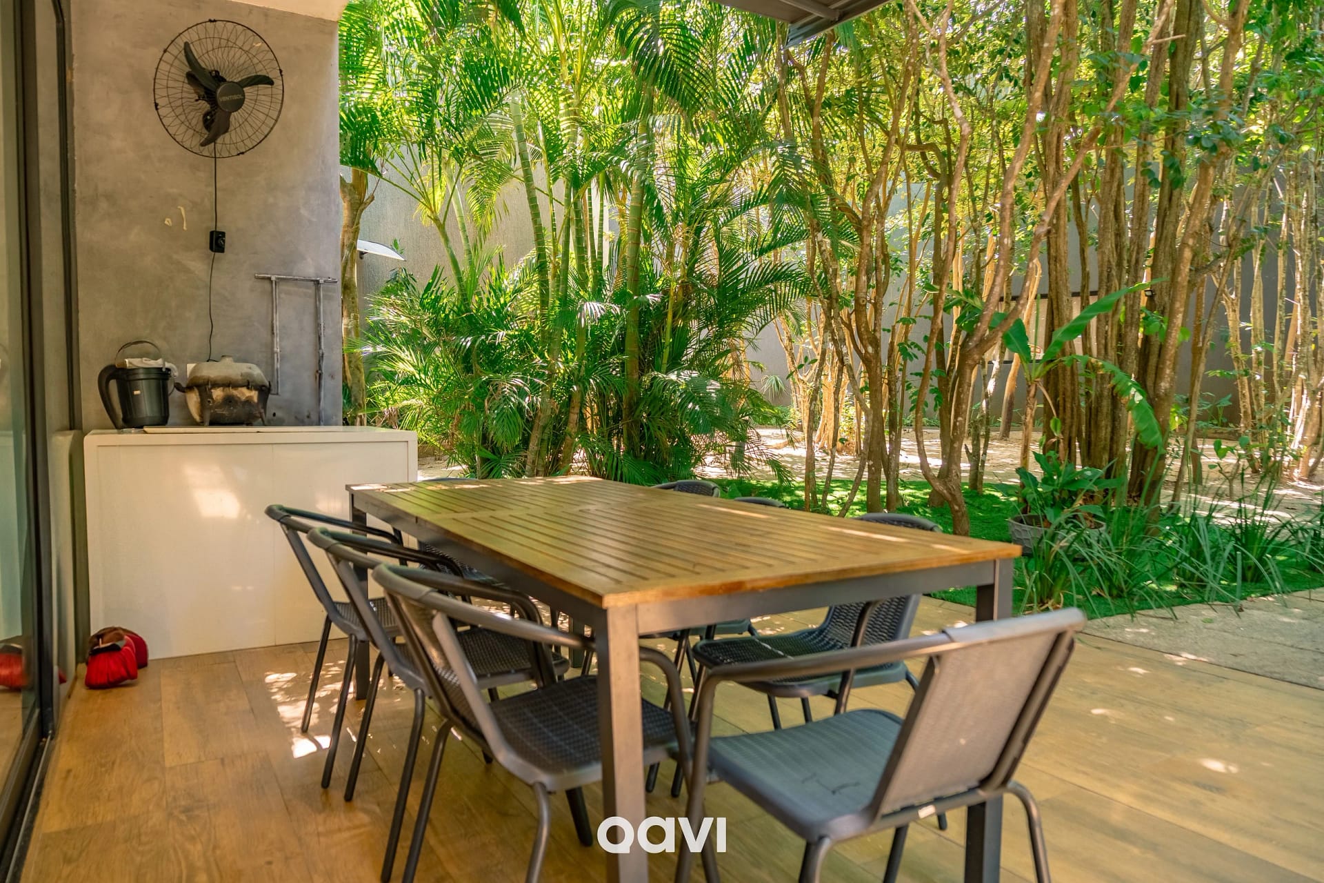 Varanda / Terraço — Casa luxuosa em condomínio Maxlife09 - By Qavi