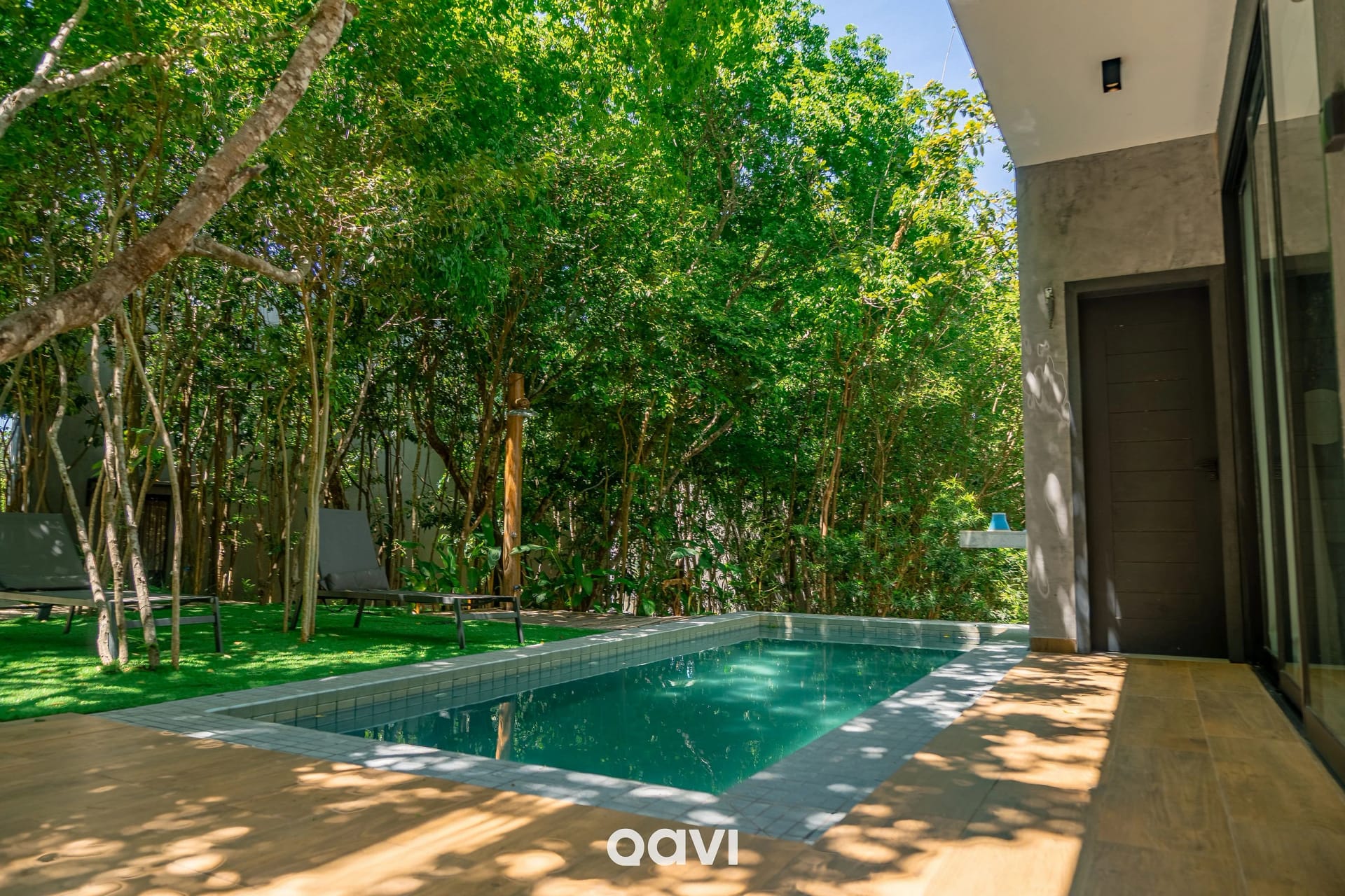 Piscina — Casa luxuosa em condomínio Maxlife09 - By Qavi