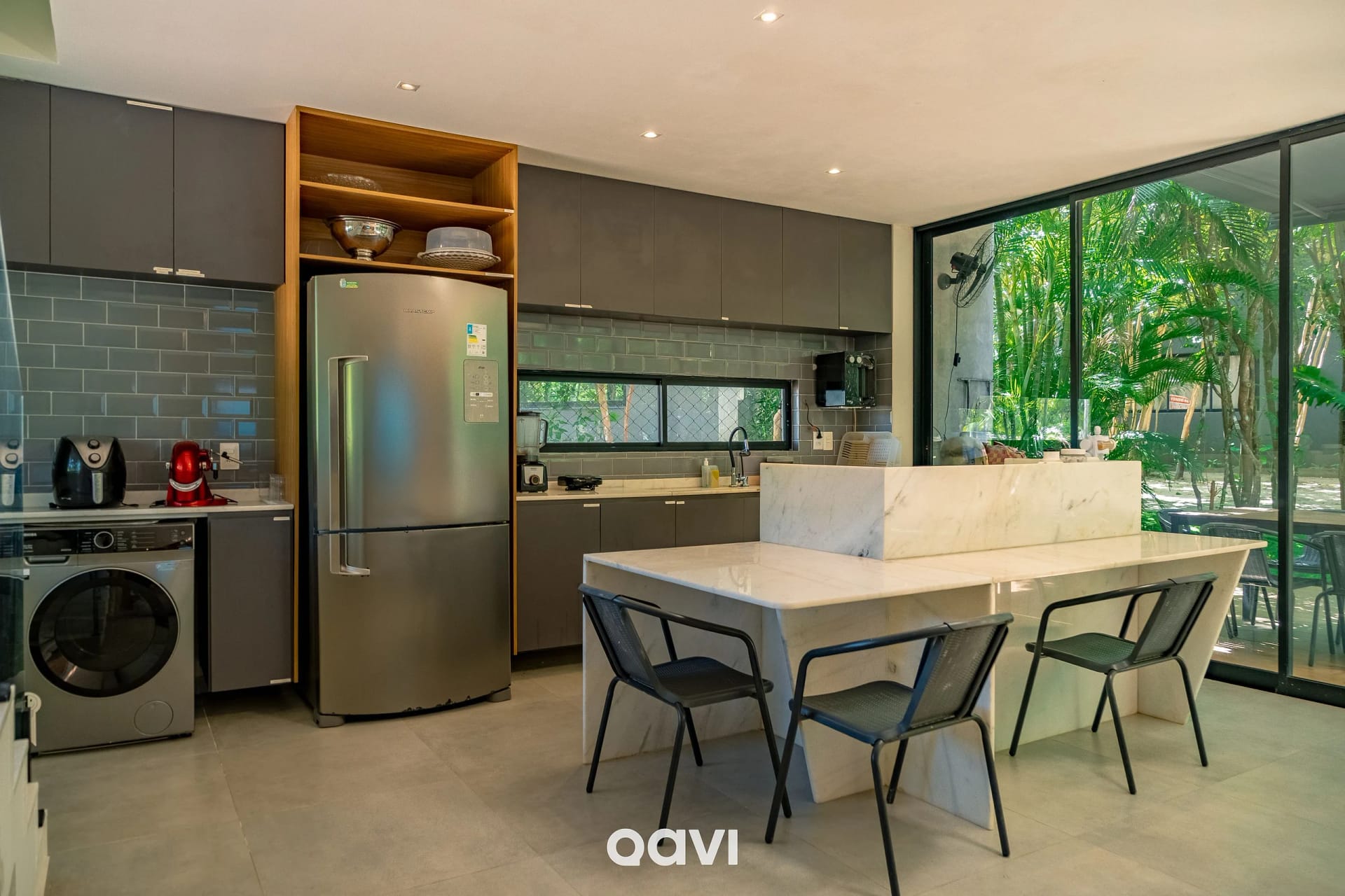 Cozinha ou kitnet — Casa luxuosa em condomínio Maxlife09 - By Qavi