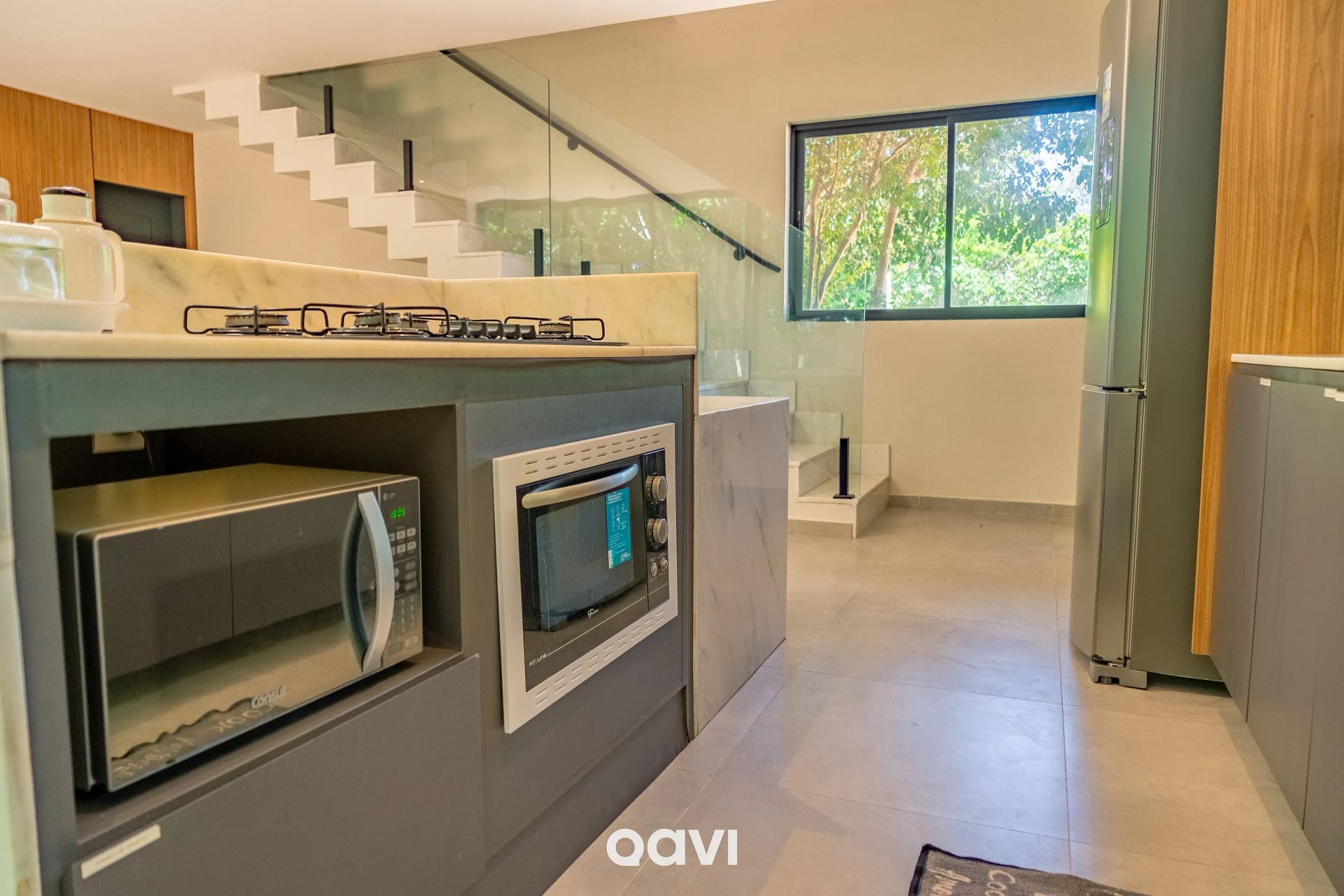 Cozinha ou kitnet — Casa luxuosa em condomínio Maxlife09 - By Qavi