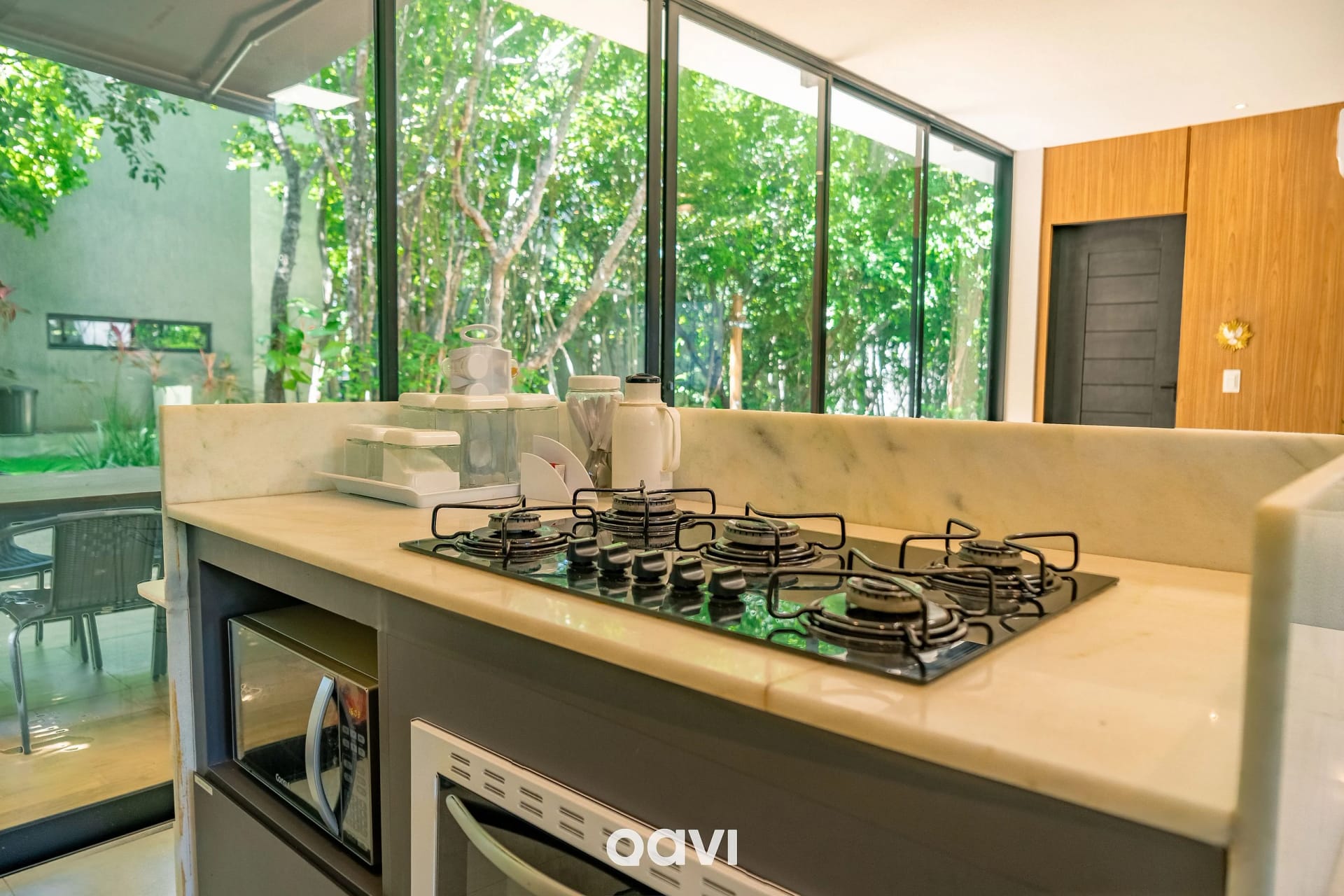 Cozinha ou kitnet — Casa luxuosa em condomínio Maxlife09 - By Qavi