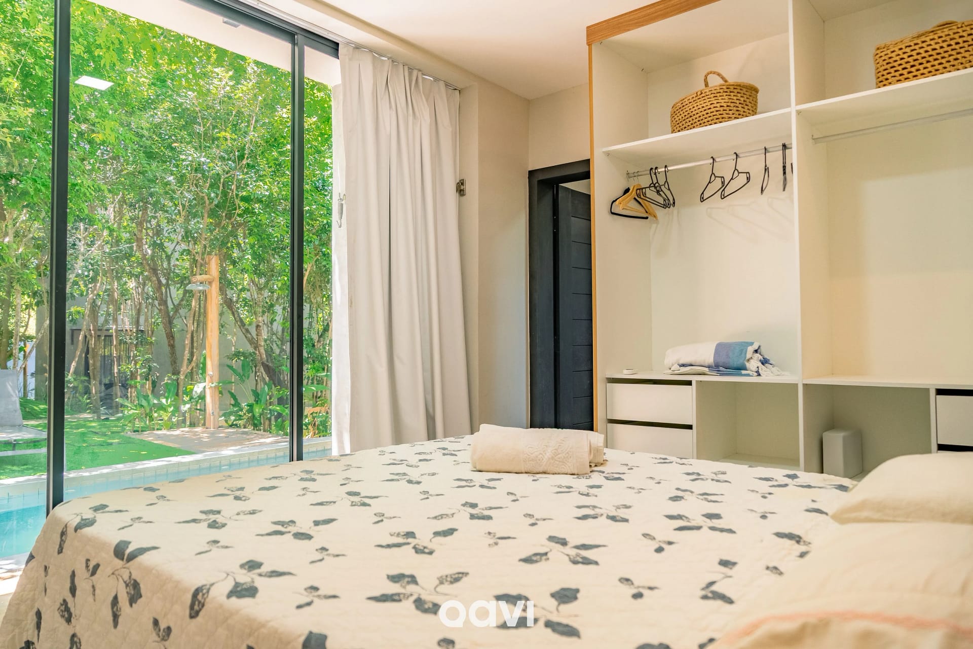 Quarto — Casa luxuosa em condomínio Maxlife09 - By Qavi