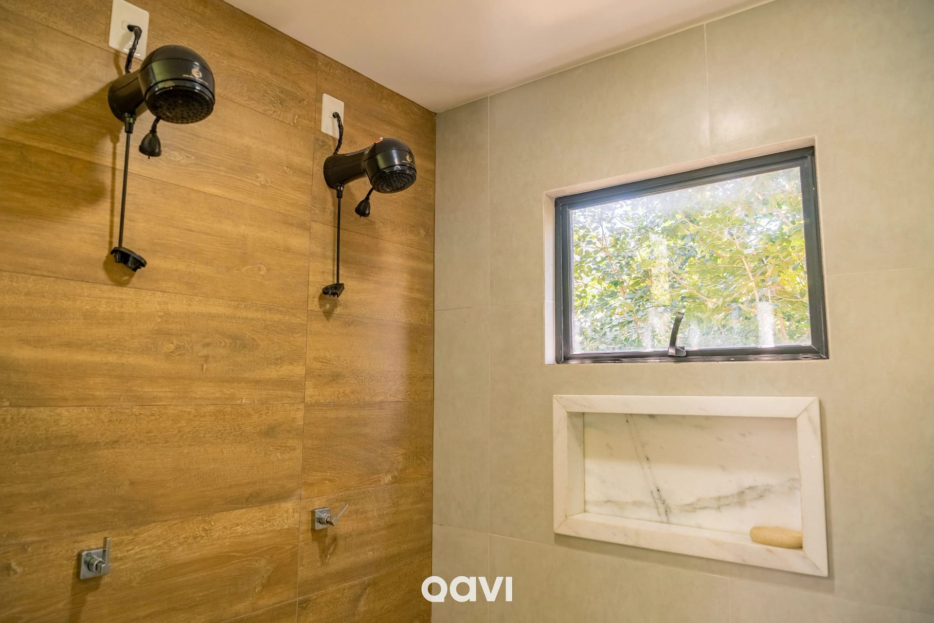 Toilet — Casa com Piscina Privativa em condomínio Maxlife11 - By Qavi