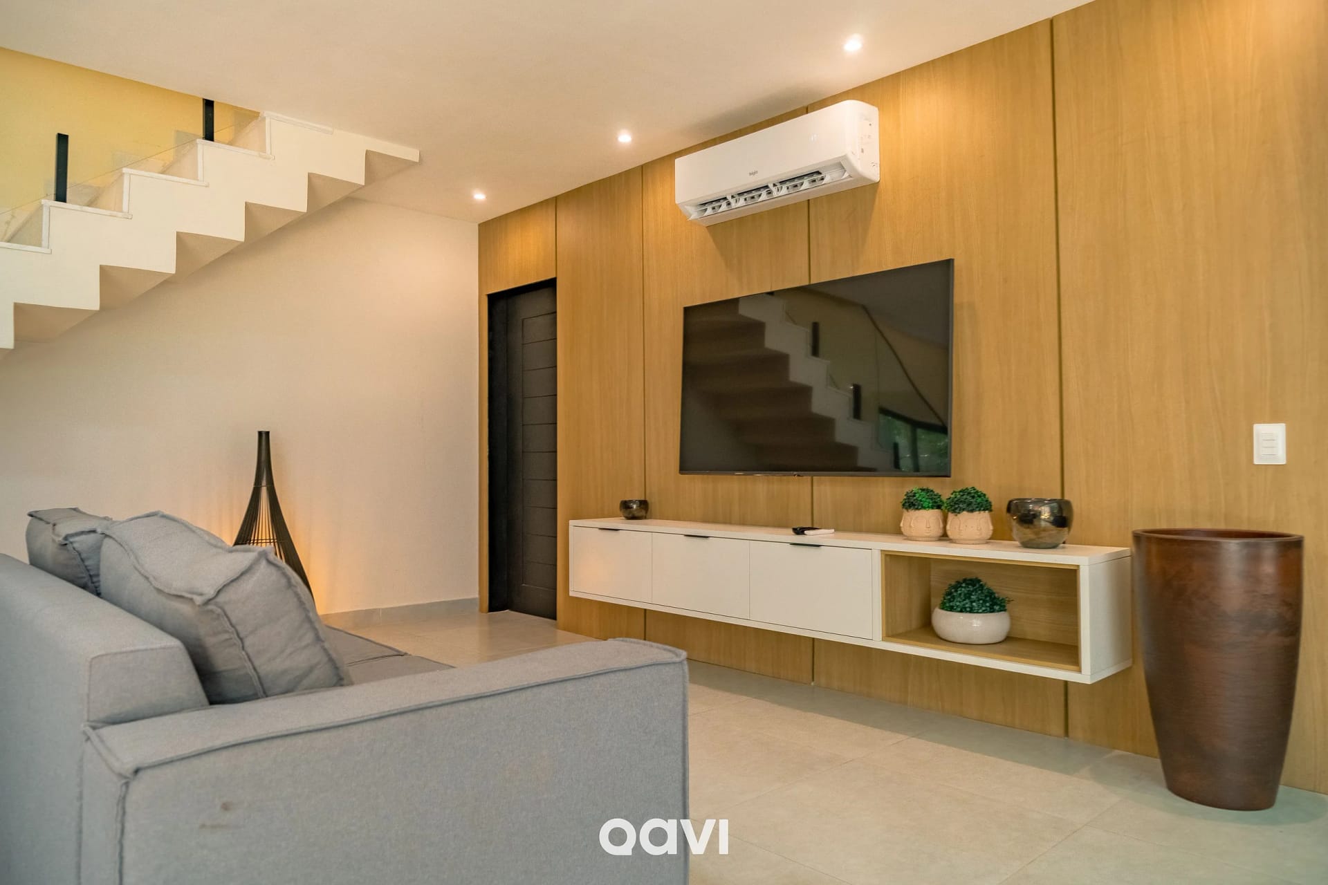 Living Room — Casa com Piscina Privativa em condomínio Maxlife11 - By Qavi