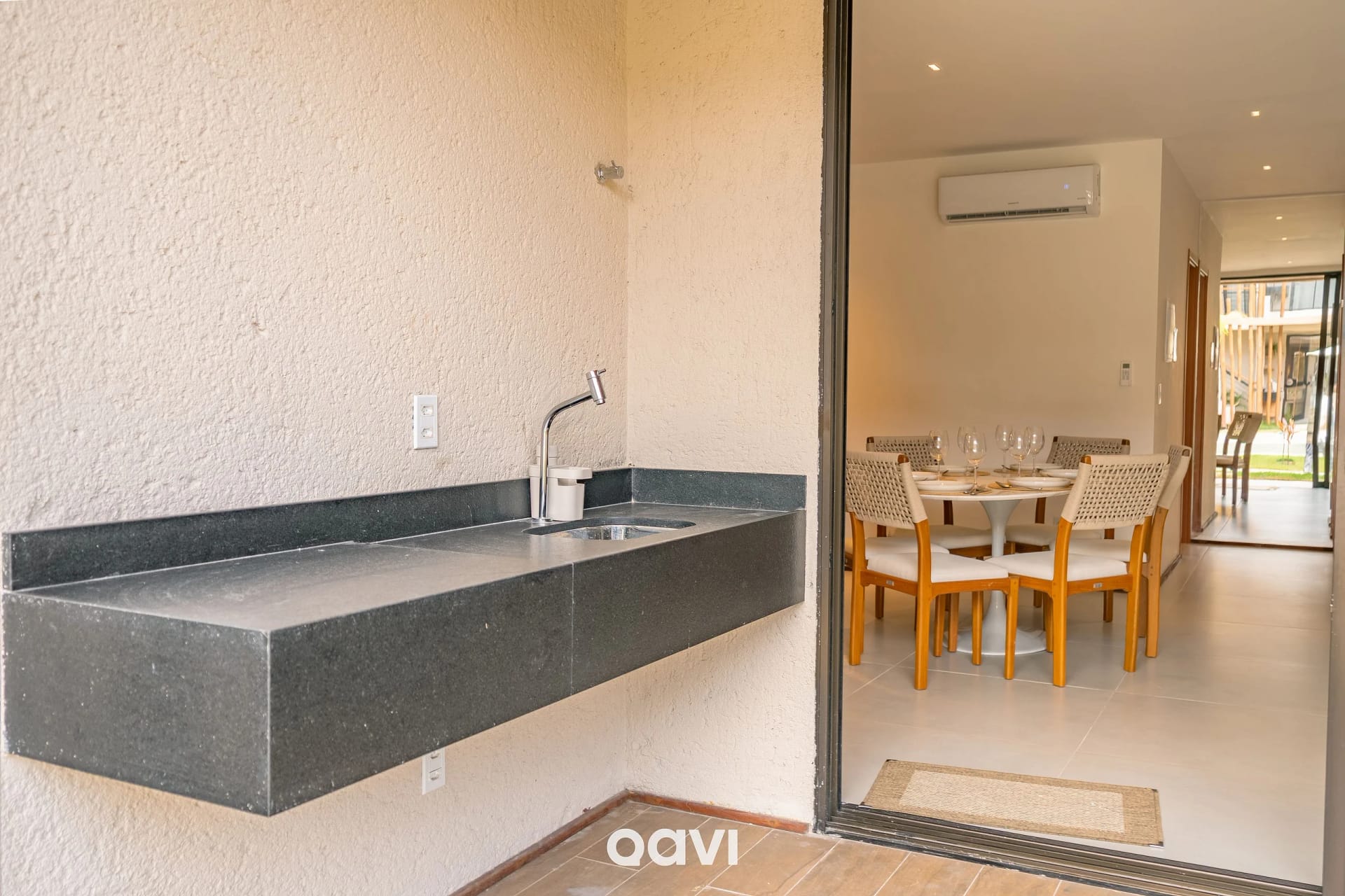 Fachada / Terraza — Apartamento na Praia de Tatuamunha by Qavi