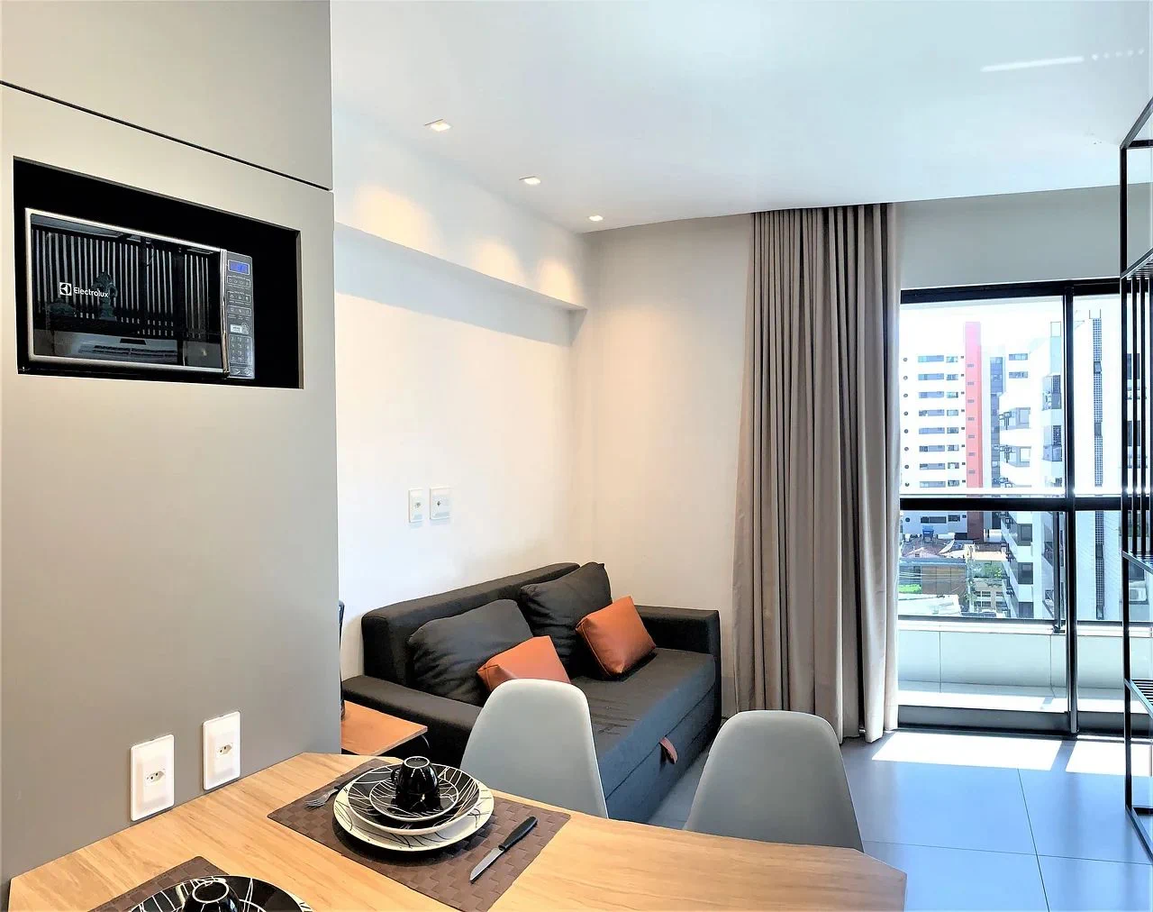 Sala de Estar — Studio no Edifício Time em Maceió by Qavi