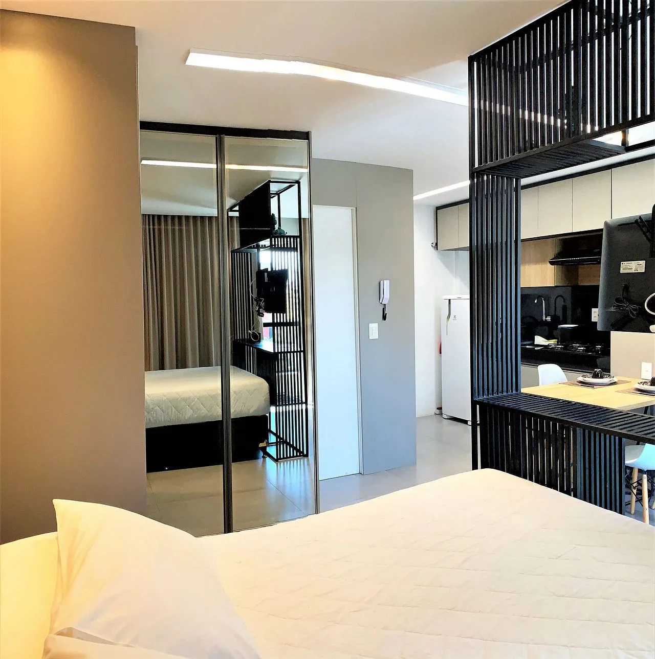 Dormitorio — Studio no Edifício Time em Maceió by Qavi