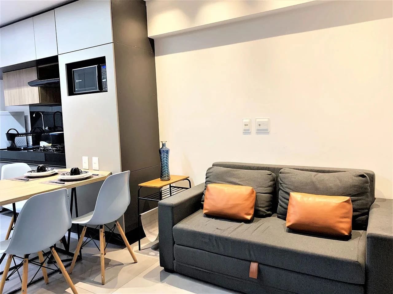 Sala de Estar — Studio no Edifício Time em Maceió by Qavi