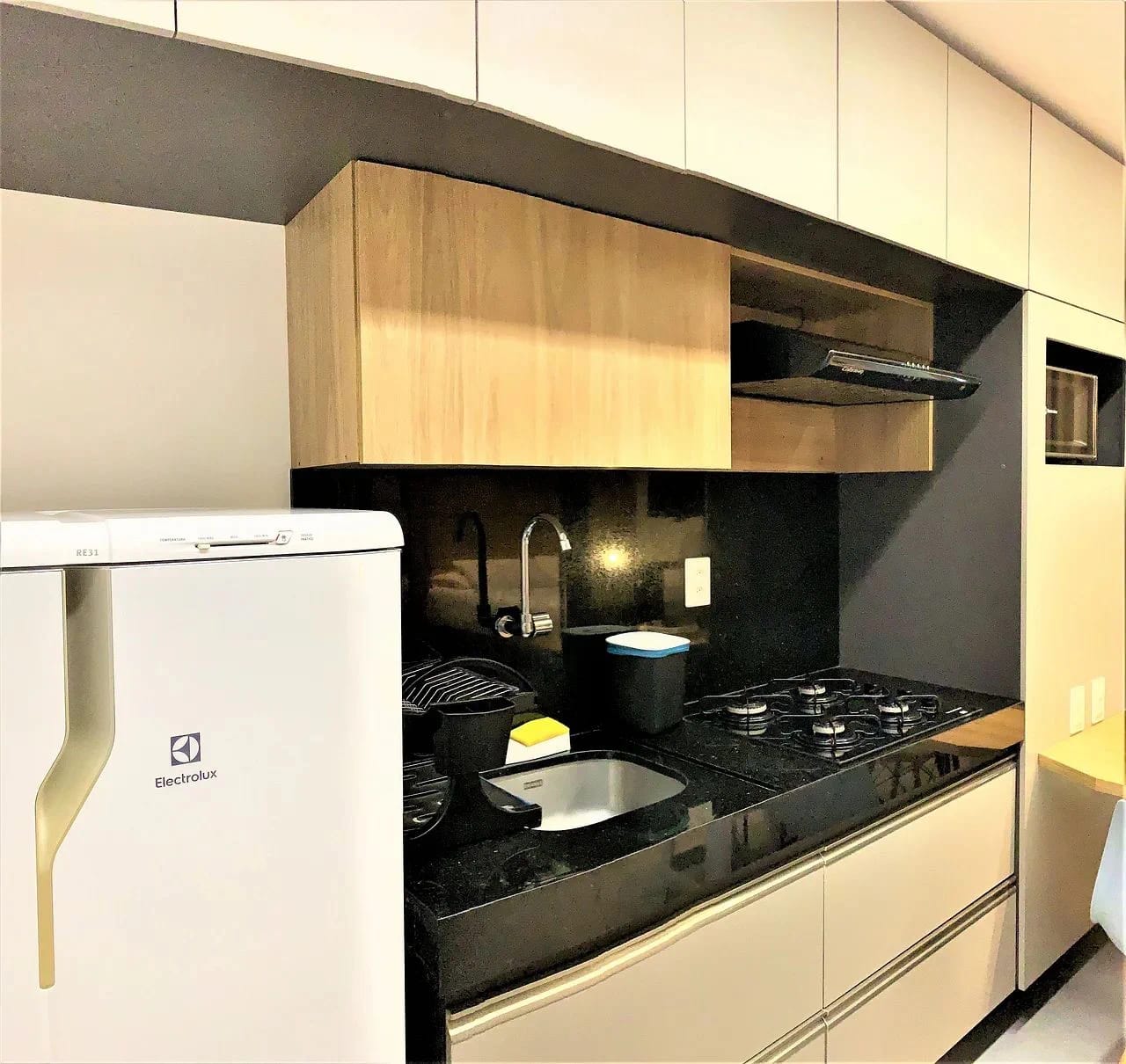 Cocina o kitnet — Studio no Edifício Time em Maceió by Qavi