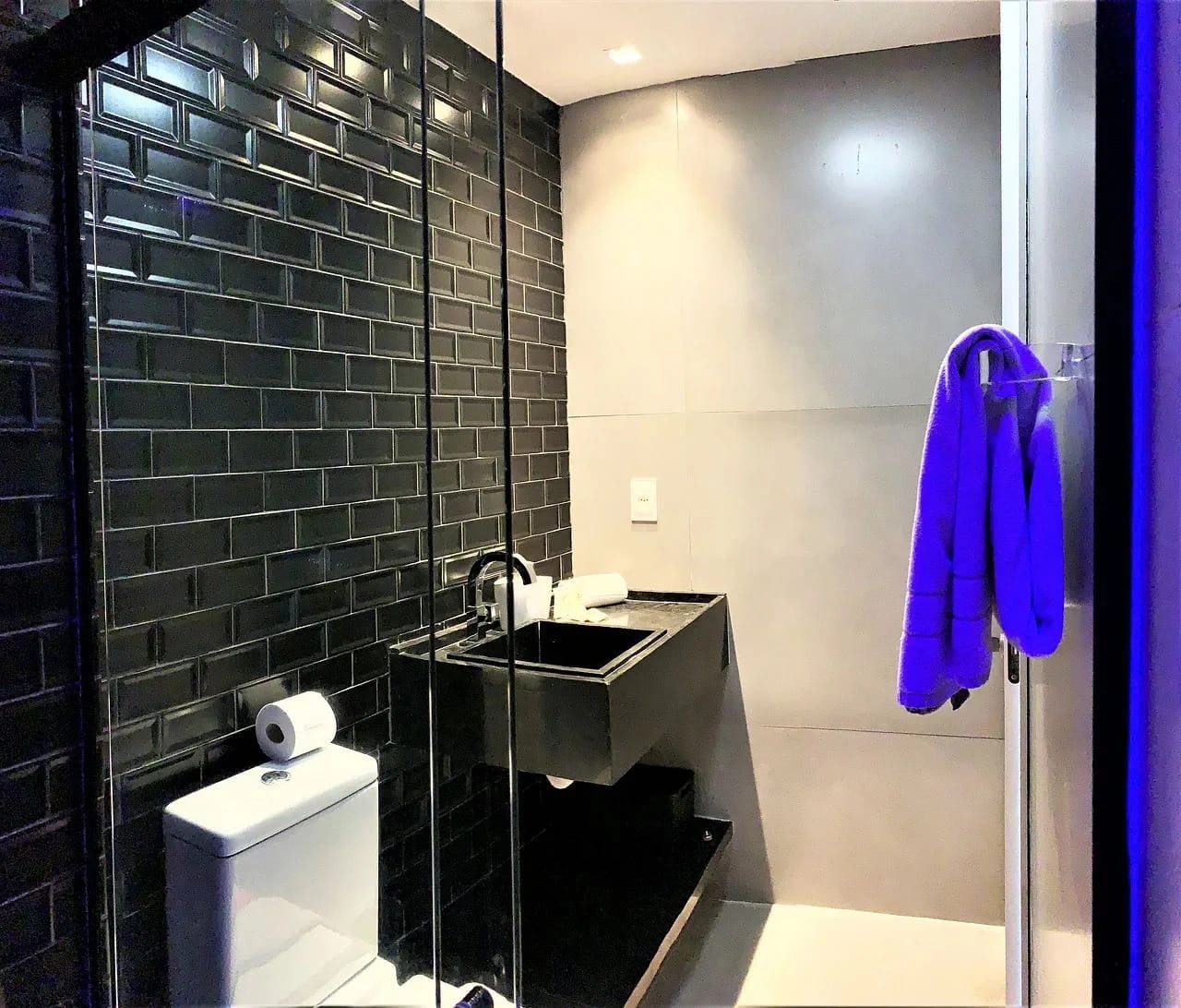 Baño — Studio no Edifício Time em Maceió by Qavi