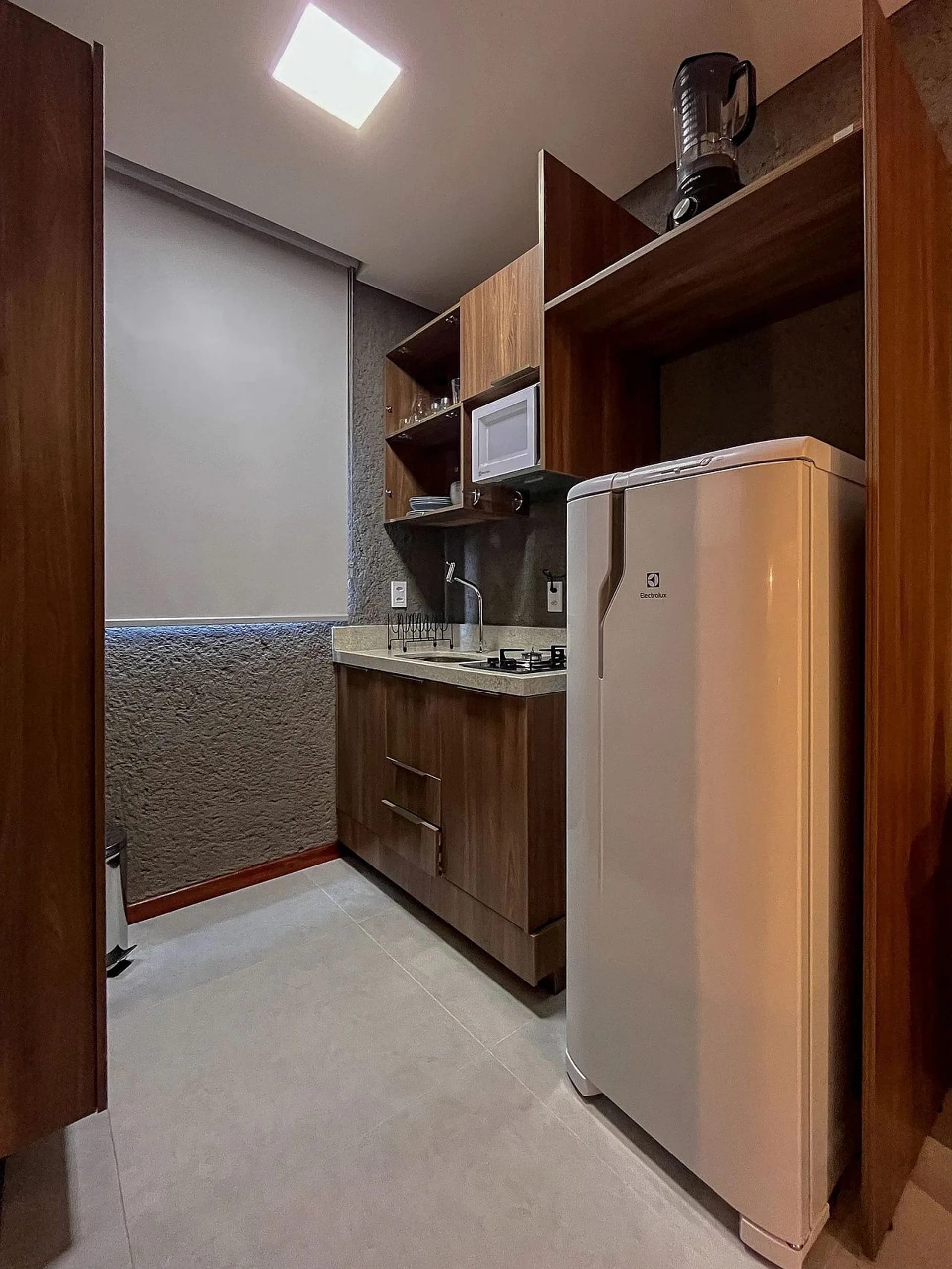 Cozinha ou kitnet — Apartamento com Varanda Gamboa Milagres by Qavi