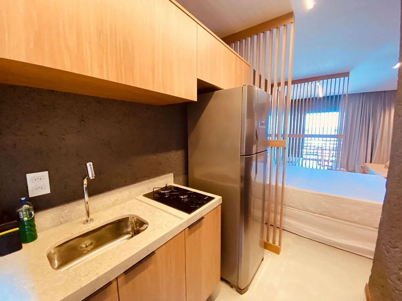 Cocina o kitnet — Studio Varanda Manatee em Milagres by Qavi