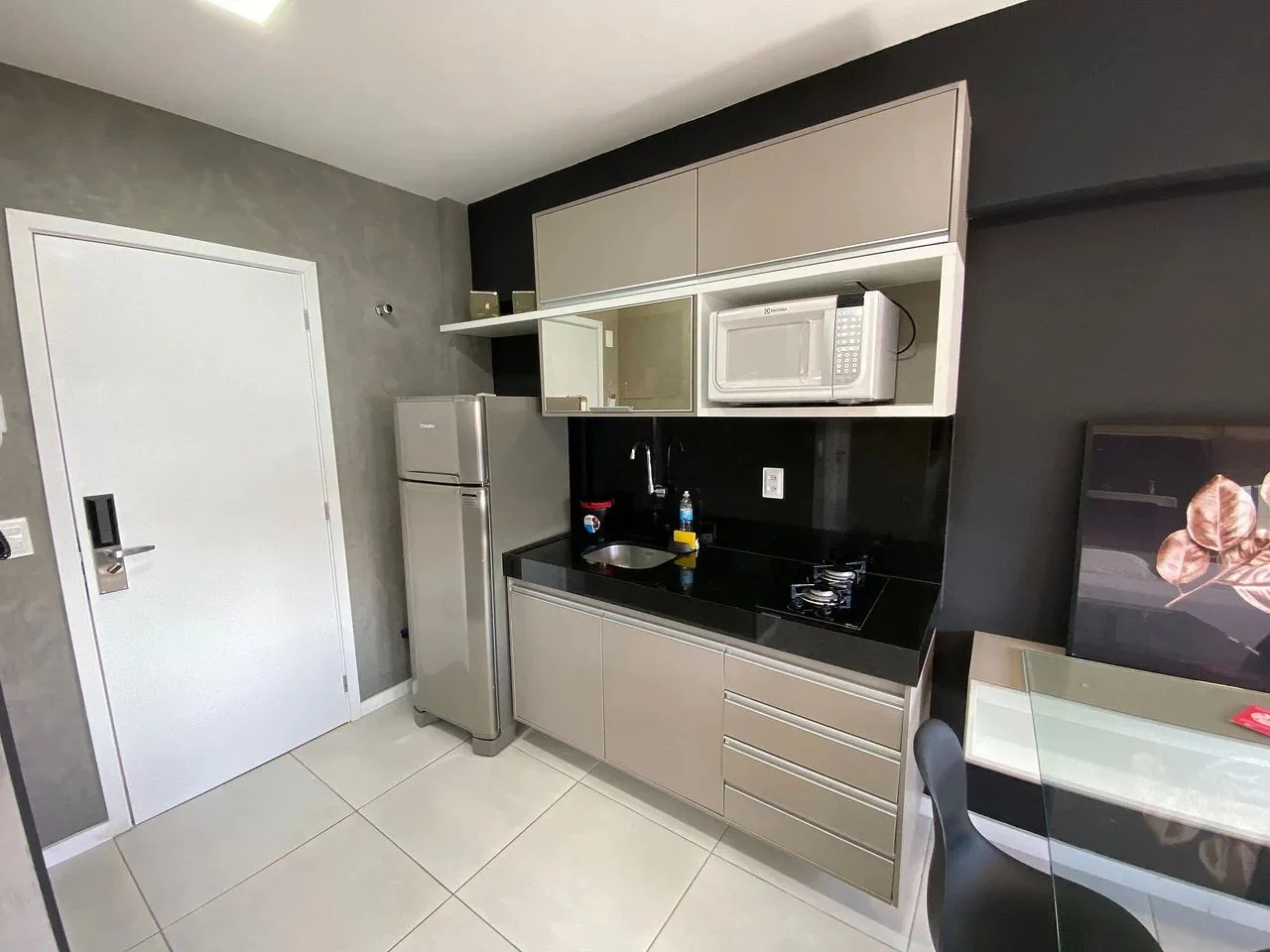 Cocina o kitnet — Studio no Edifício Time em Maceió by Qavi