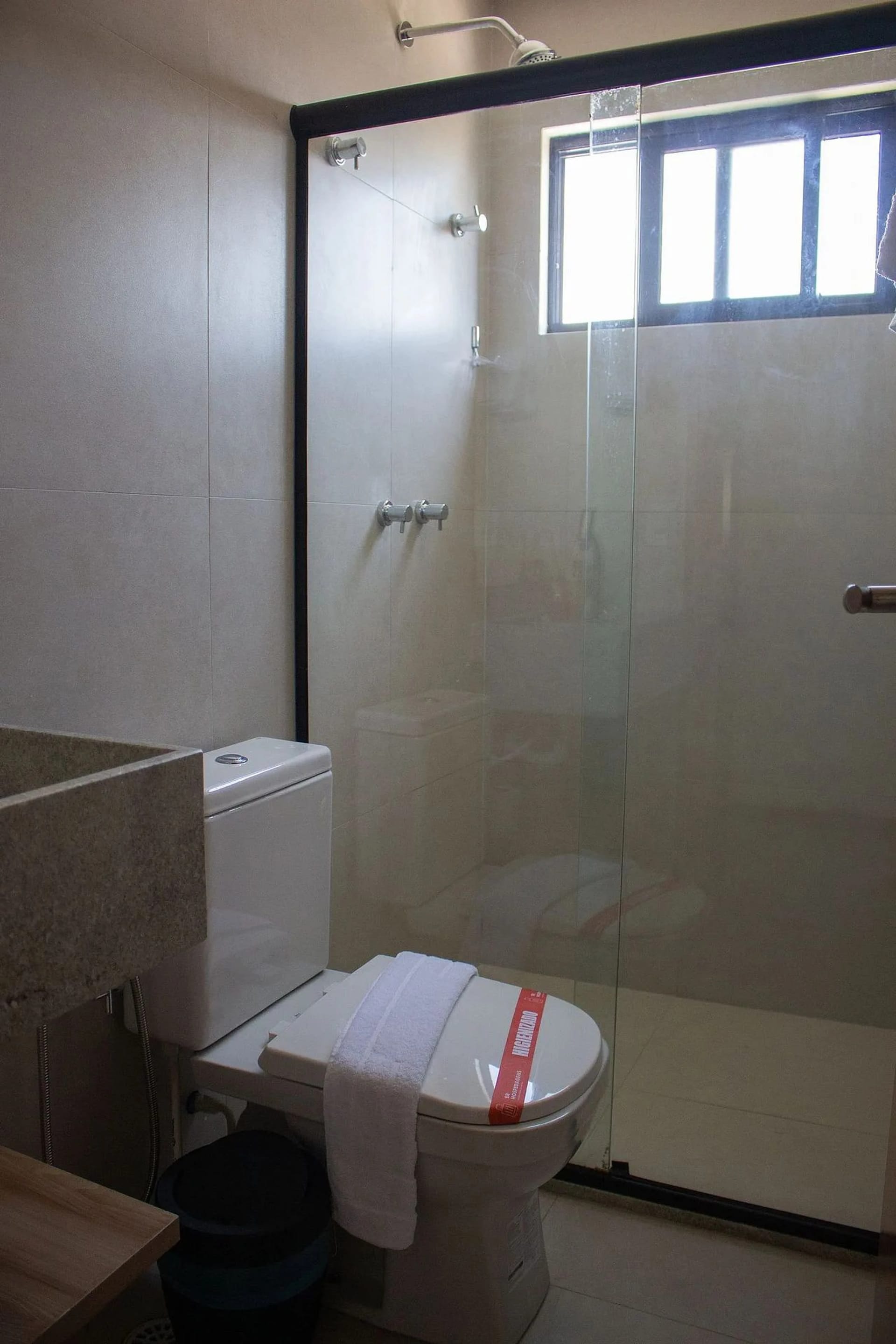 Baño — Apartamento Varanda Manatee em Milagres by Qavi