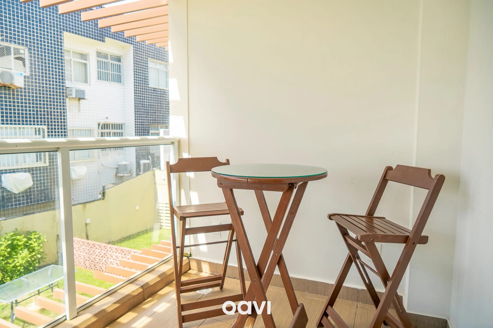 Balcony / Terrace — Triplex piscina privativa em Pirangi by Qavi