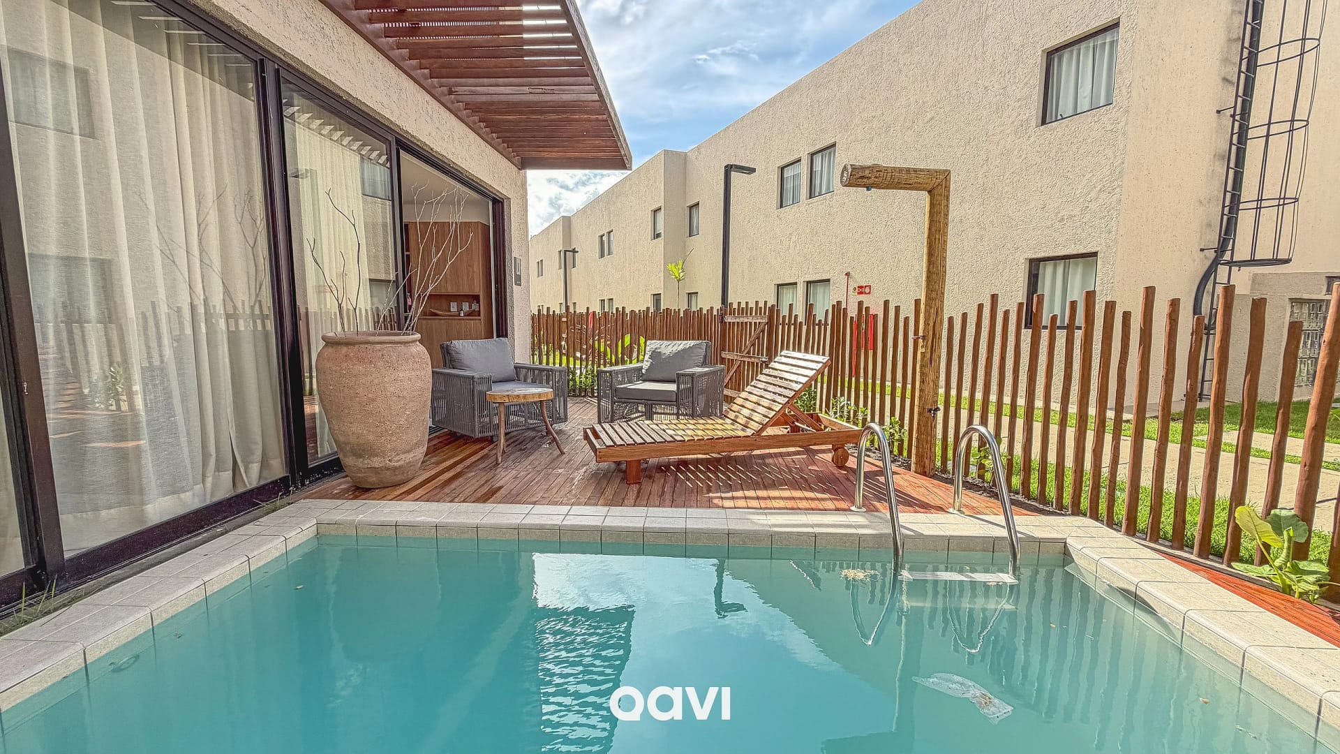 Fachada / Terraza — Beach House com Piscina Privativa Milagres by Qavi