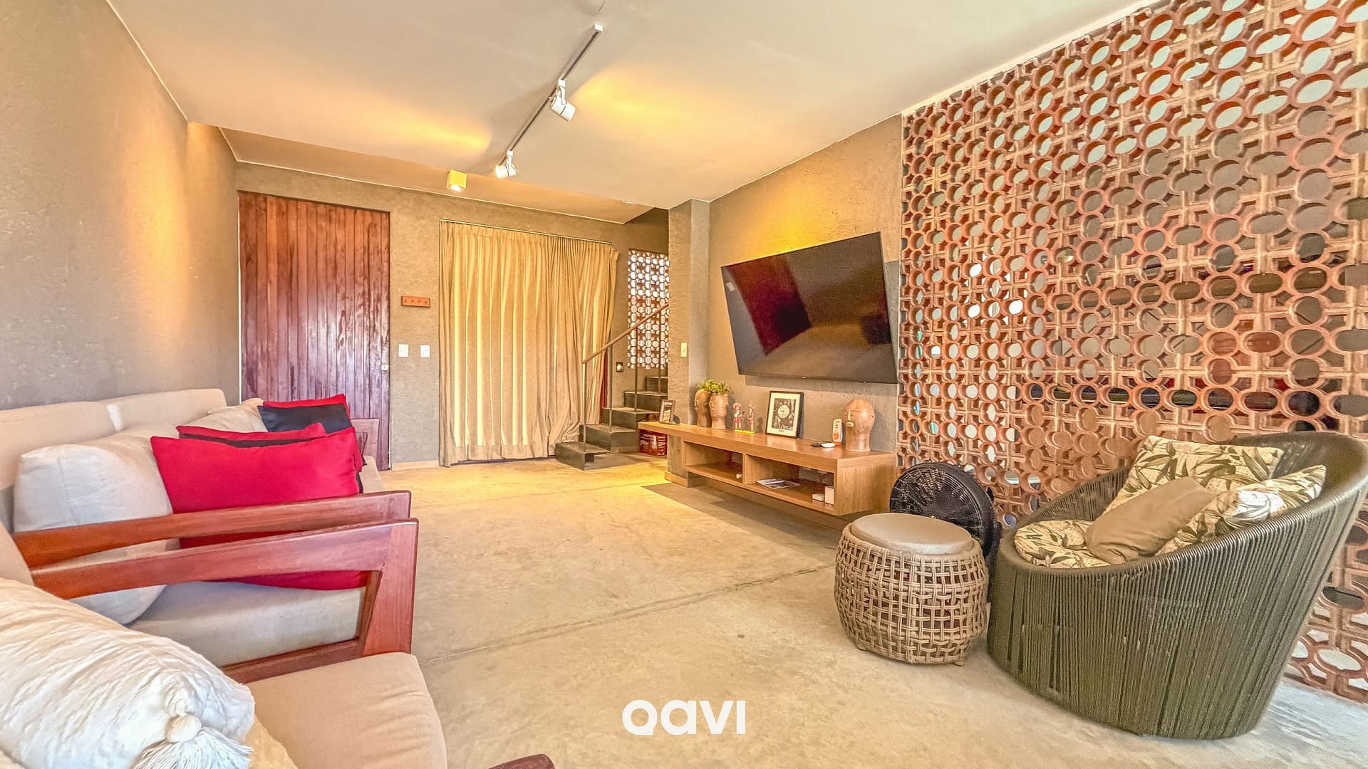 Sala de Estar — Casa Design com Piscina e Jacuzzi Milagres by Qavi
