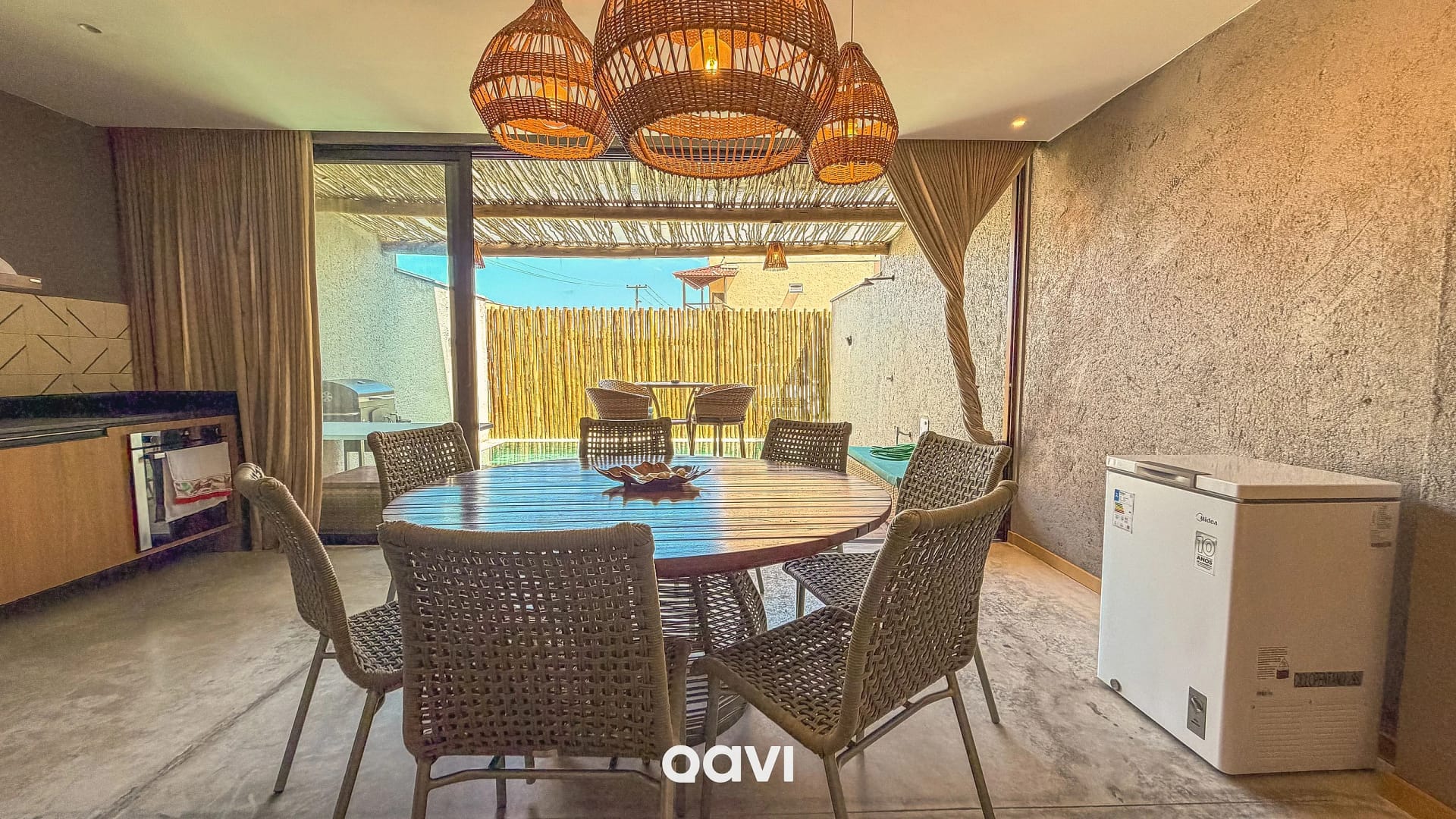 Sala de Estar — Casa Design com Piscina e Jacuzzi Milagres by Qavi