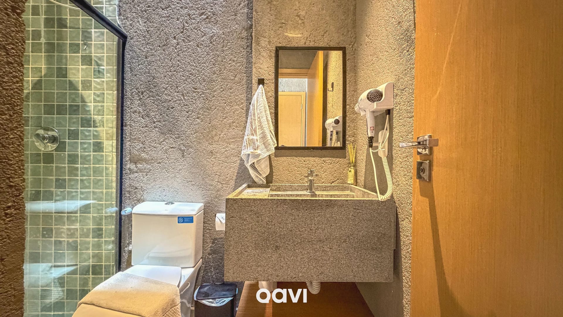 Baño — Casa Design com Piscina e Jacuzzi Milagres by Qavi