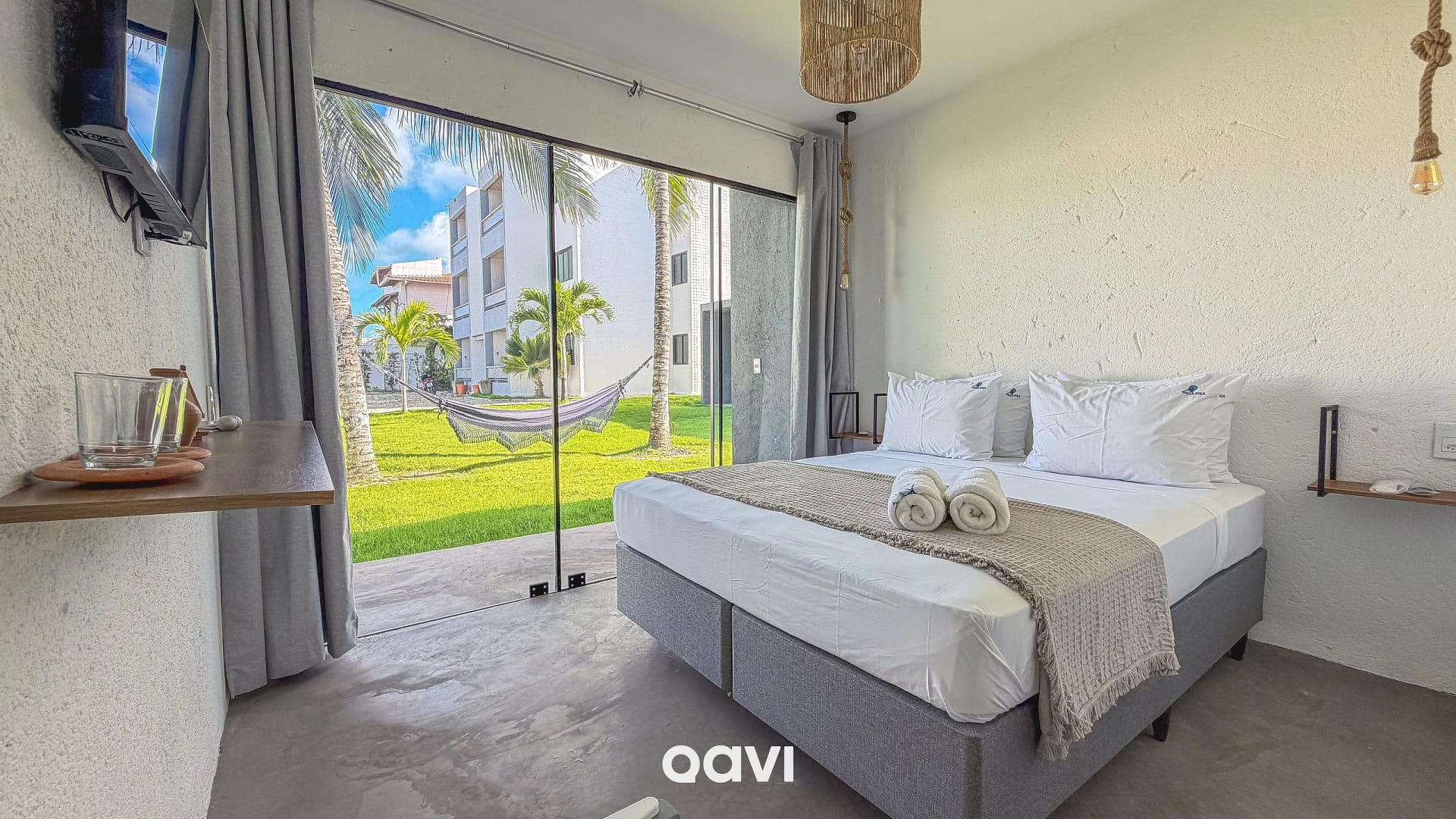 Dormitorio — Bangalô Santorini na Villa Puçá Milagres by Qavi