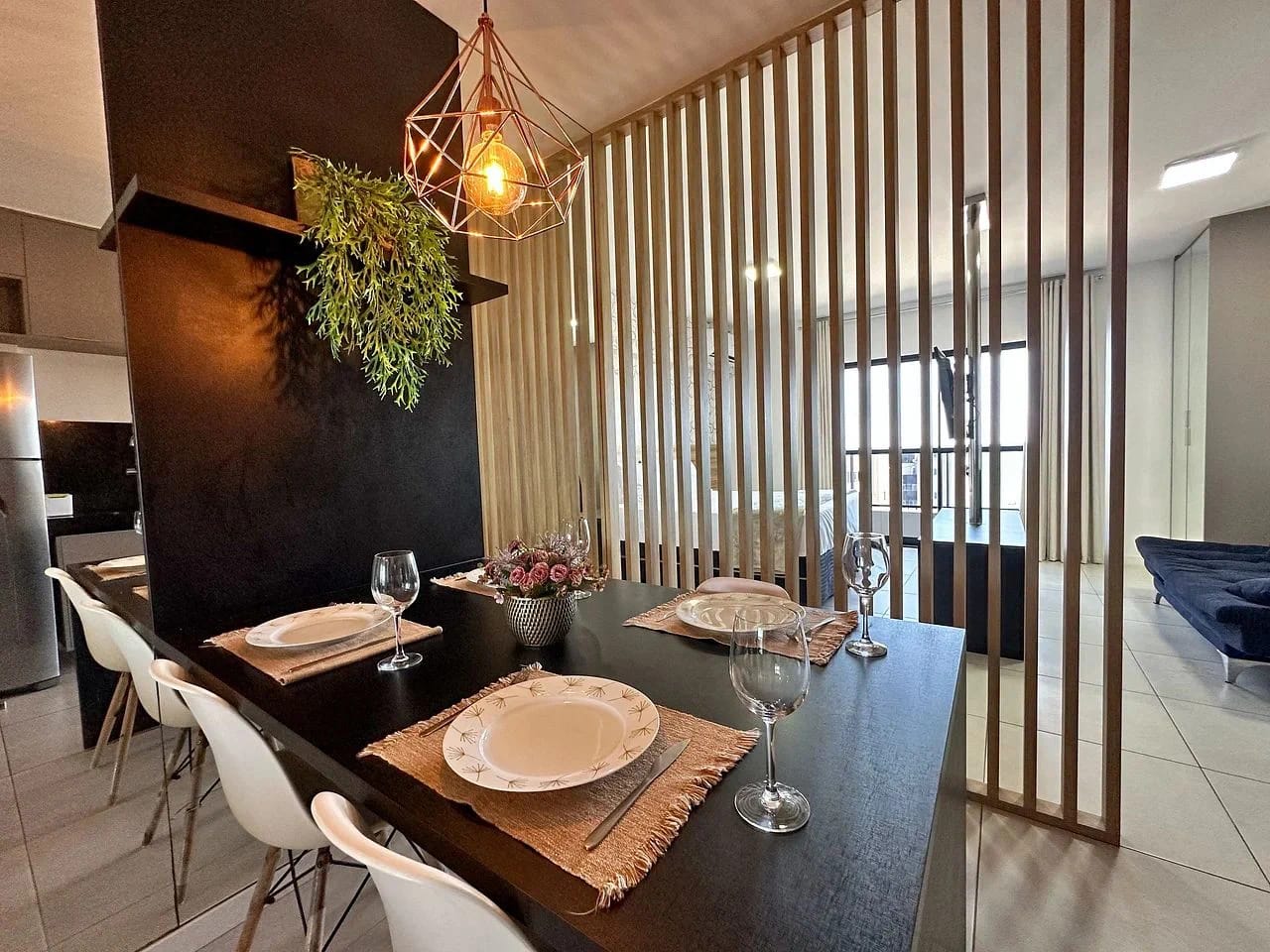 Kitchen or kitchenette — Studio Edifício Time em Maceió by Qavi