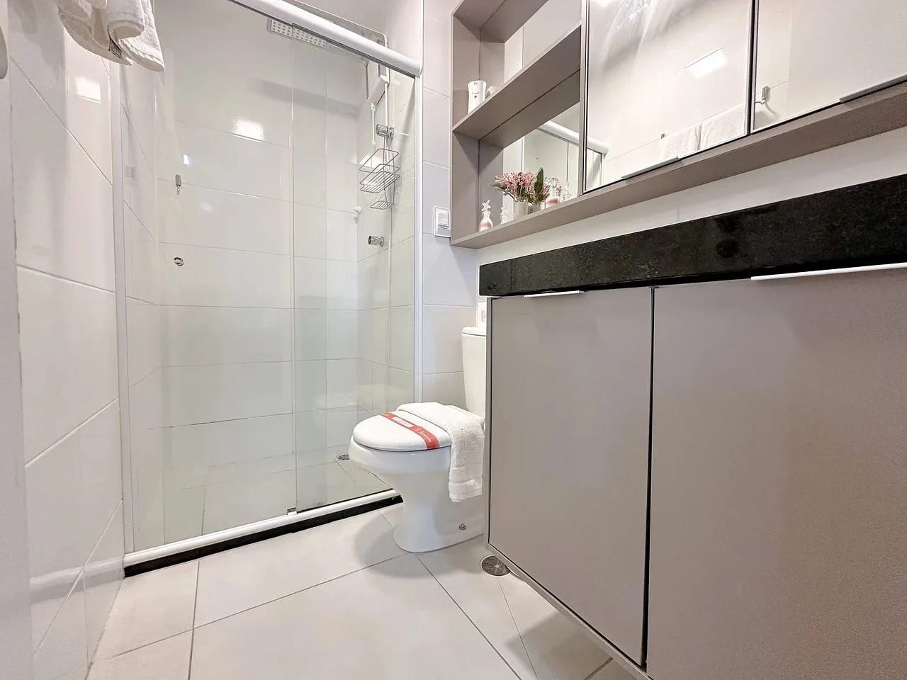 Toilet — Studio Edifício Time em Maceió by Qavi
