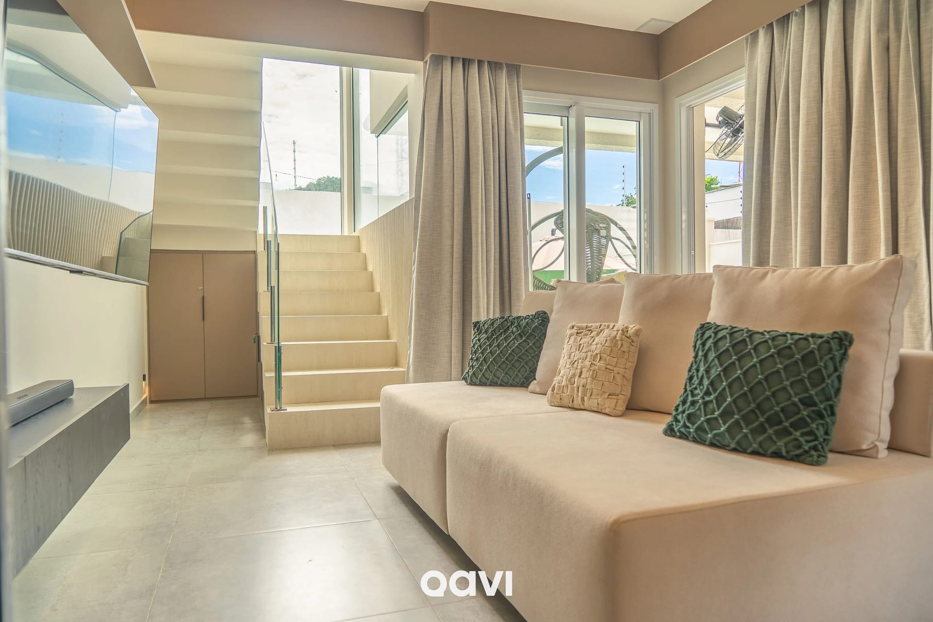 Sala de Estar — Casa Aurora Pipa com Piscina Privativa by Qavi