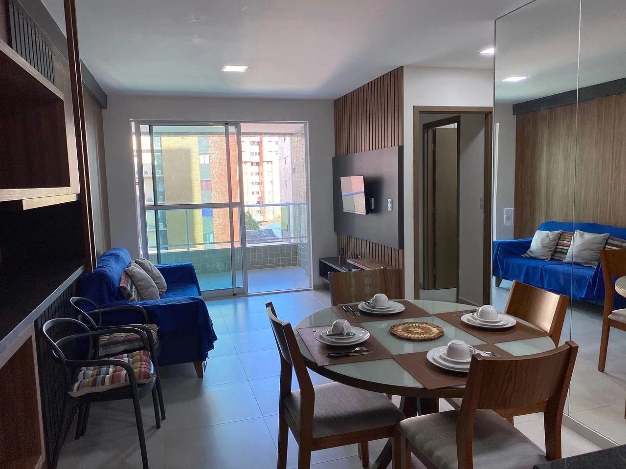 Sala de Estar — Apartamento no Edifício Strauss em Maceió by Qavi