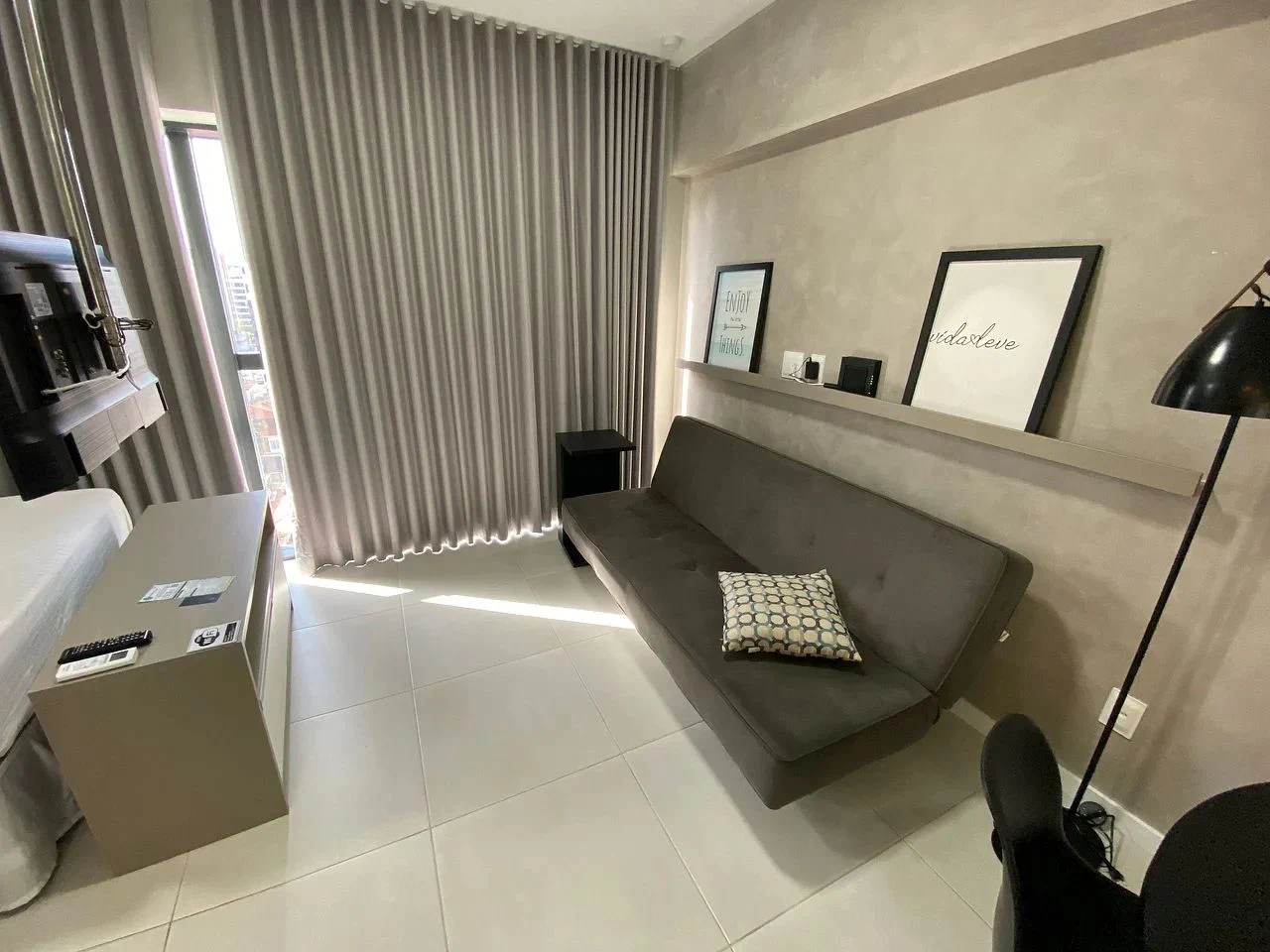 Dormitorio — Studio no Edifício Time em Maceió by Qavi