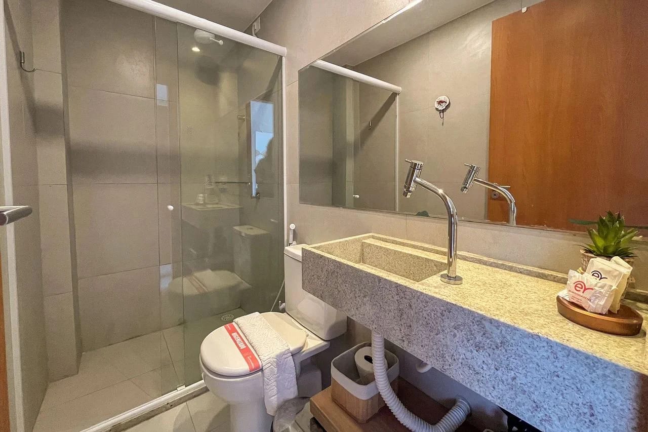 Toilet — Apartamento Villas Patacho Milagres by Qavi