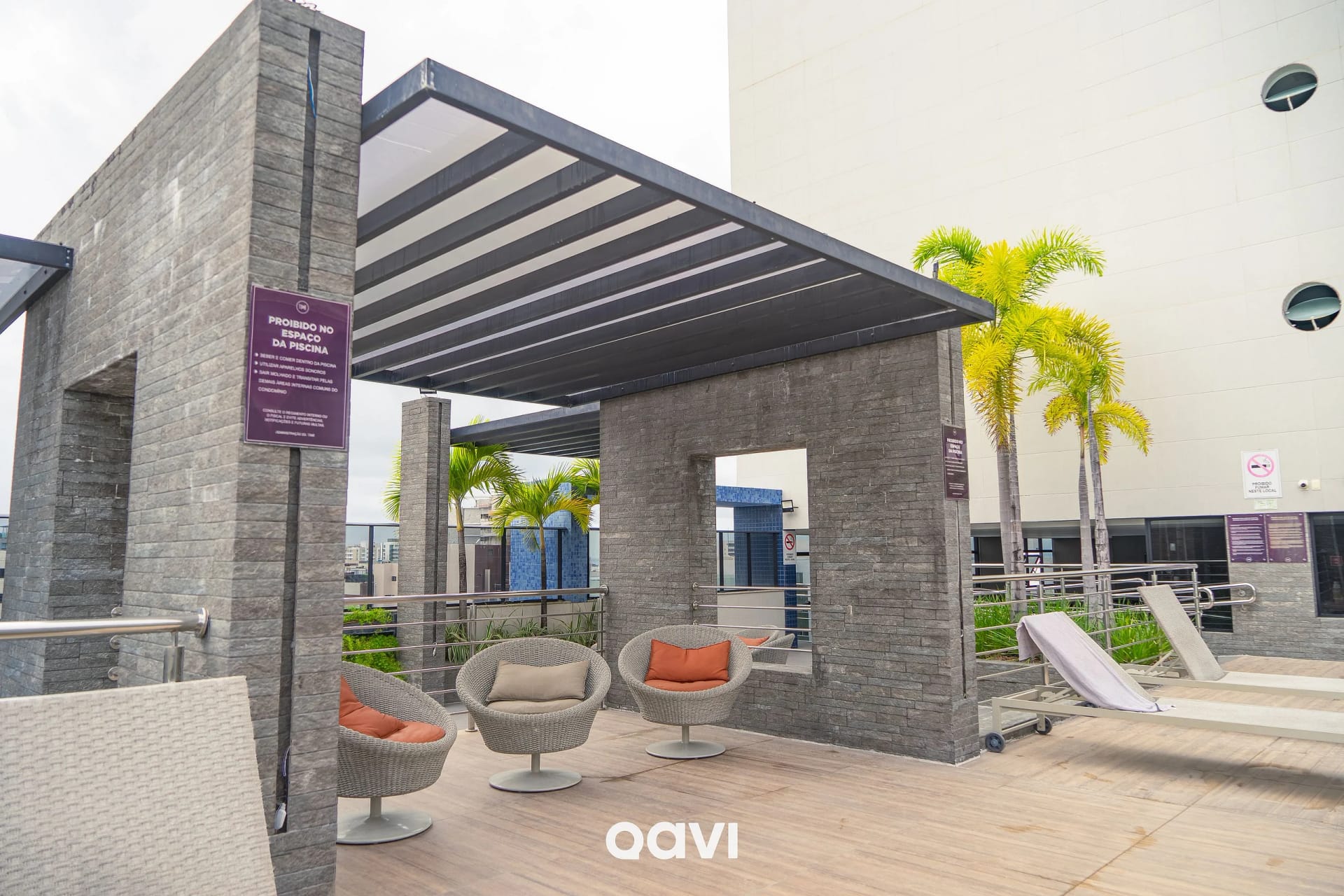 Área e instalações — Apartamento no Edifício Time em Maceió by Qavi