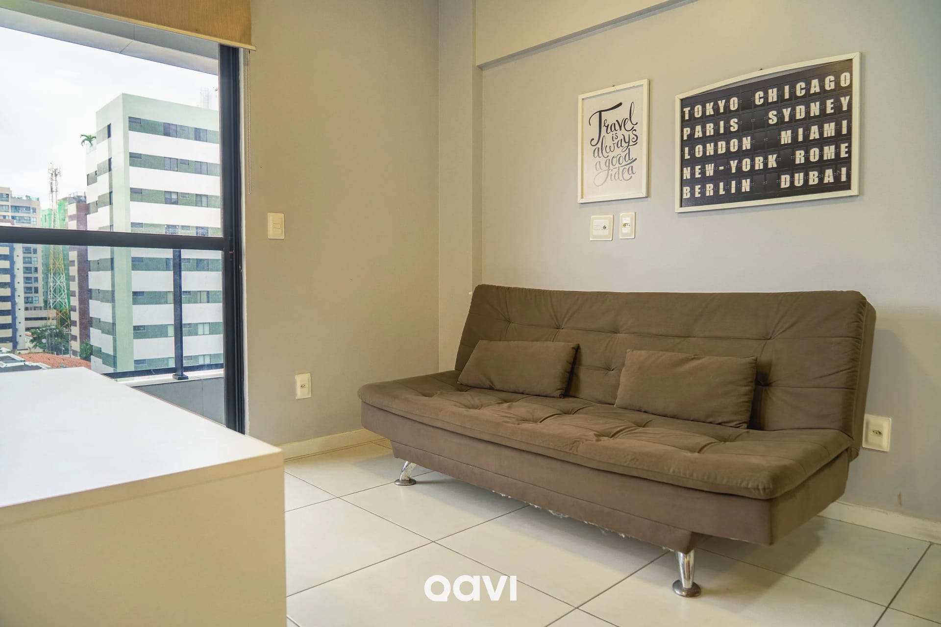 Dormitorio — Studio Edifício Time em Maceió by Qavi