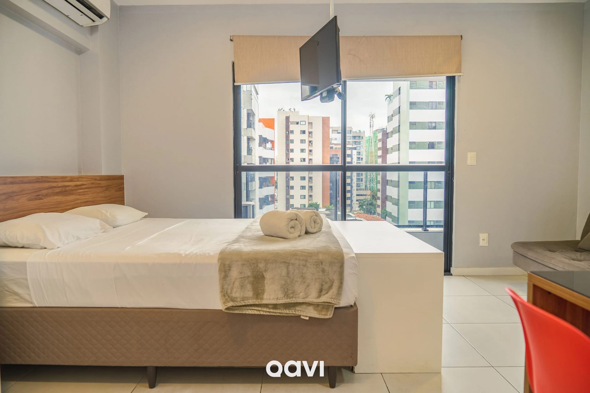 Dormitorio — Studio Edifício Time em Maceió by Qavi