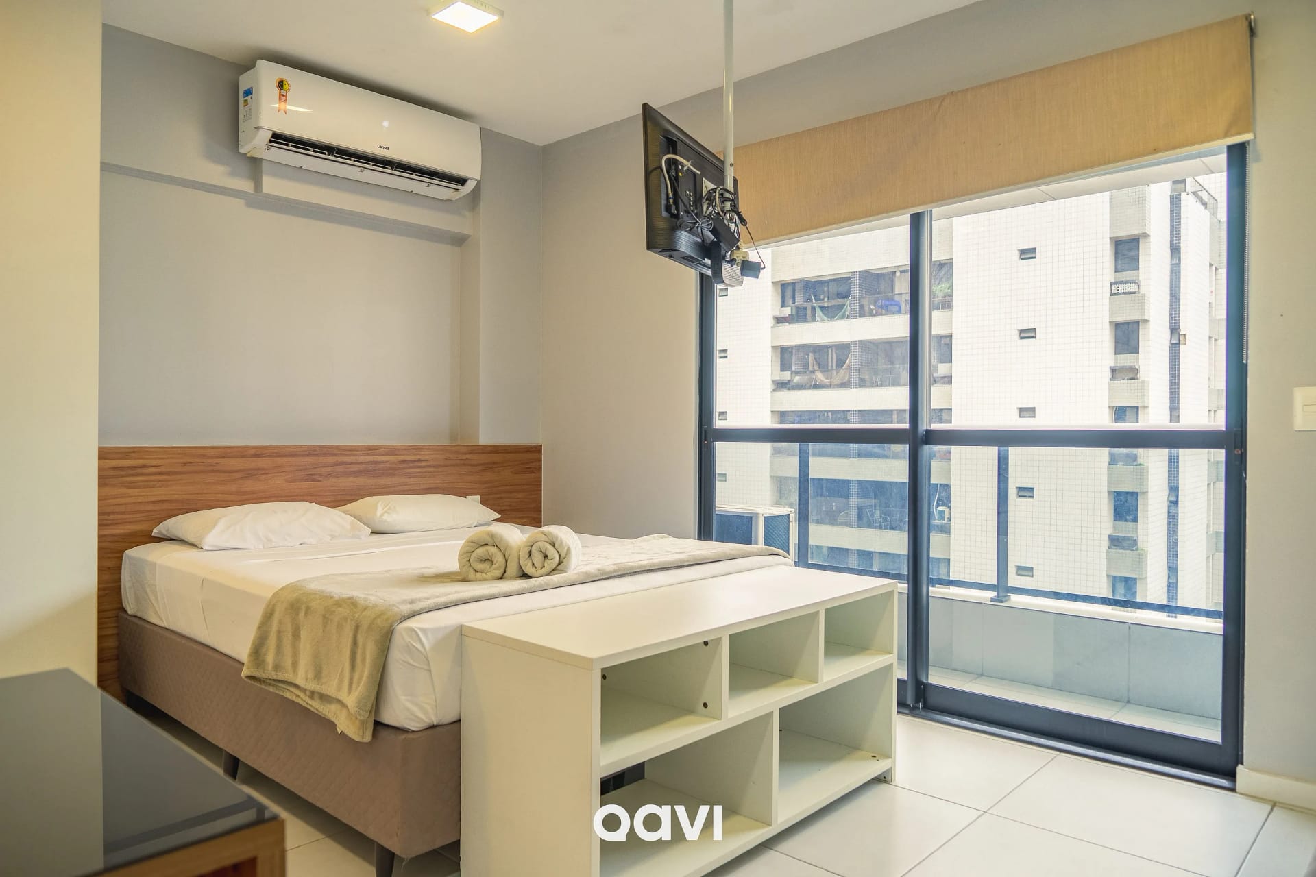 Dormitorio — Studio Edifício Time em Maceió by Qavi